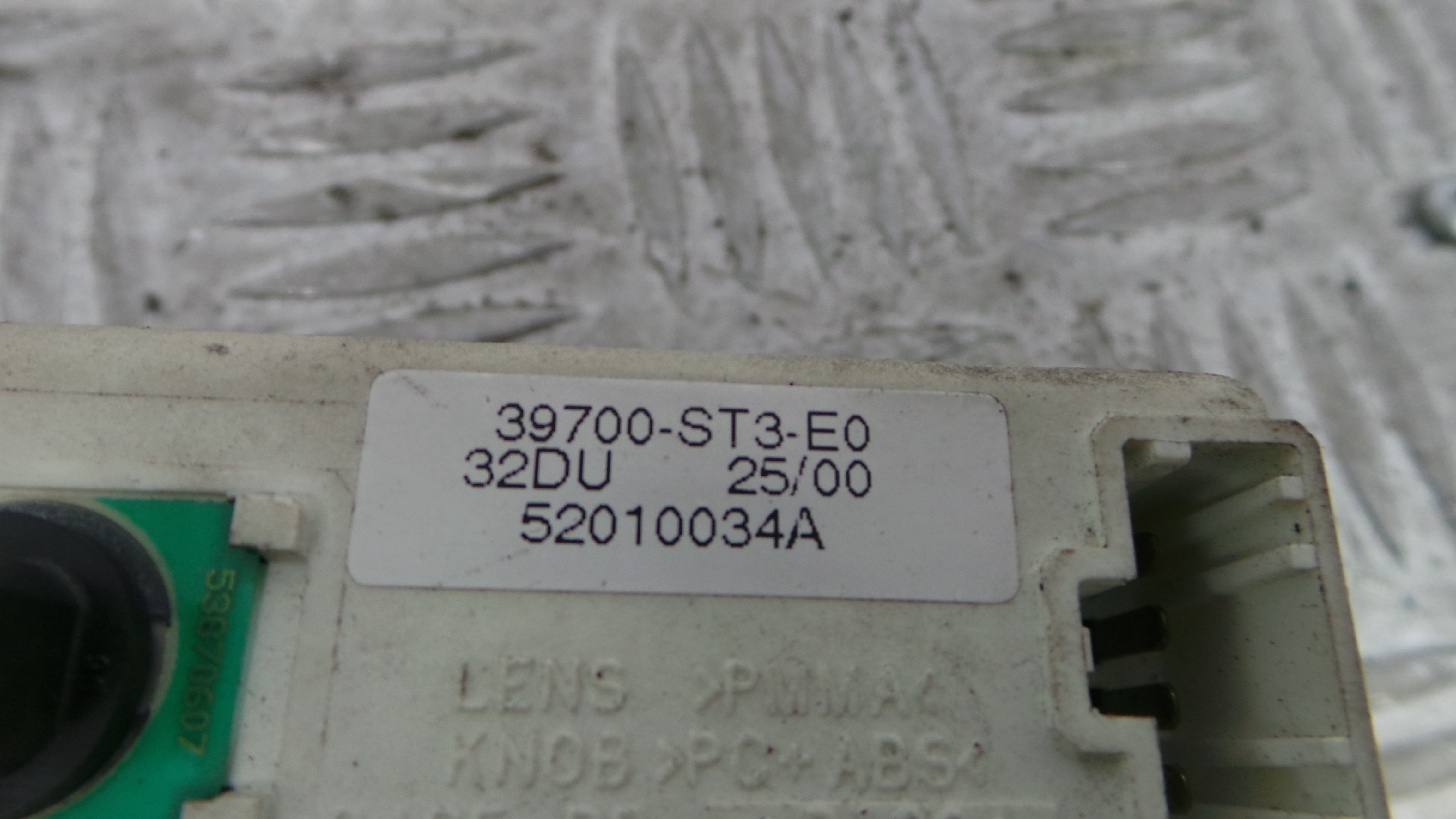 relógio 52010034A - ROVER 25 I Hatchback (RF)-33657901