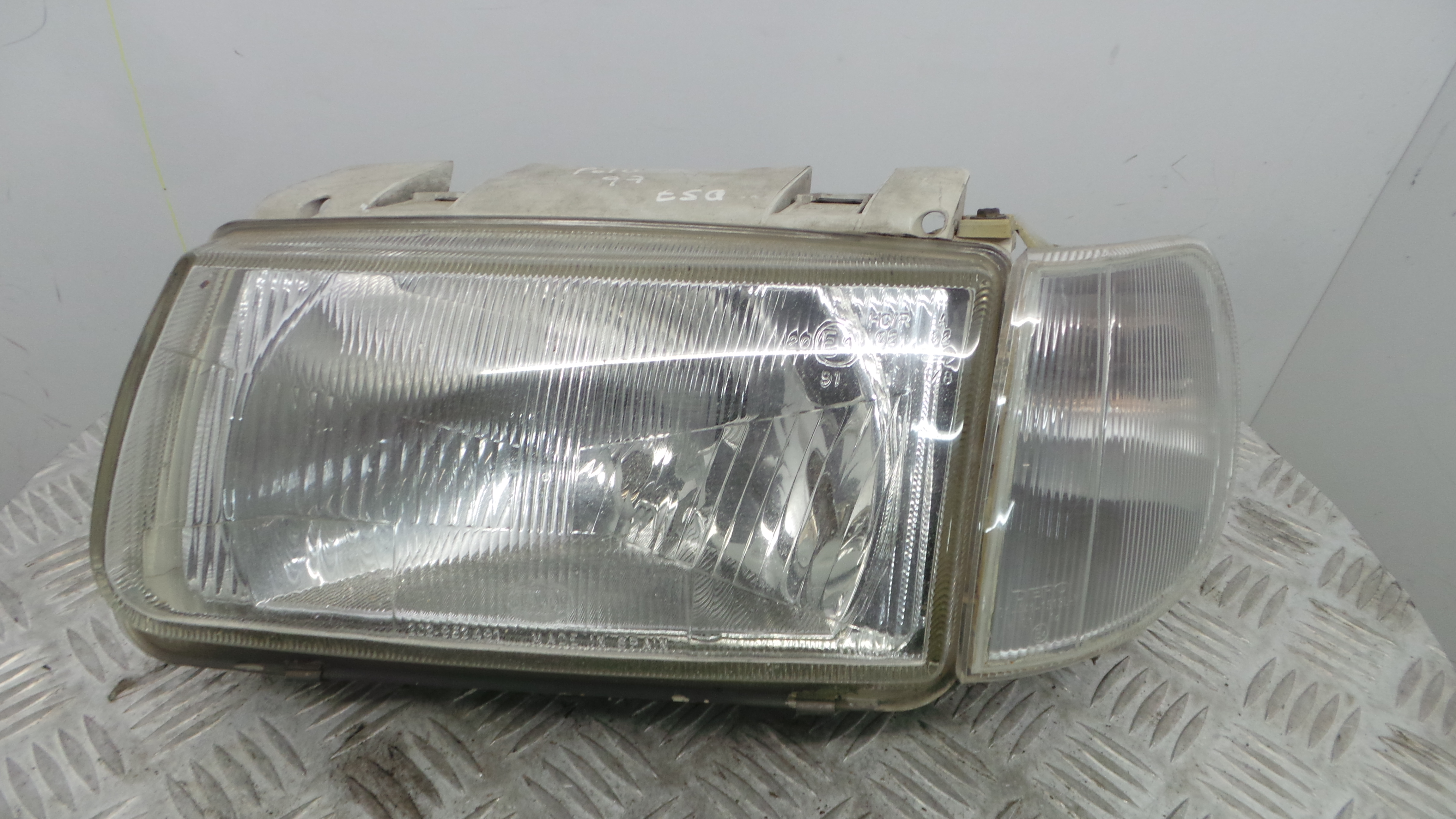 Ótica Esq 96249500 - VW POLO III (6N1)-33658156 Ótica Esq 96249500 - VW POLO III (6N1)-33658156