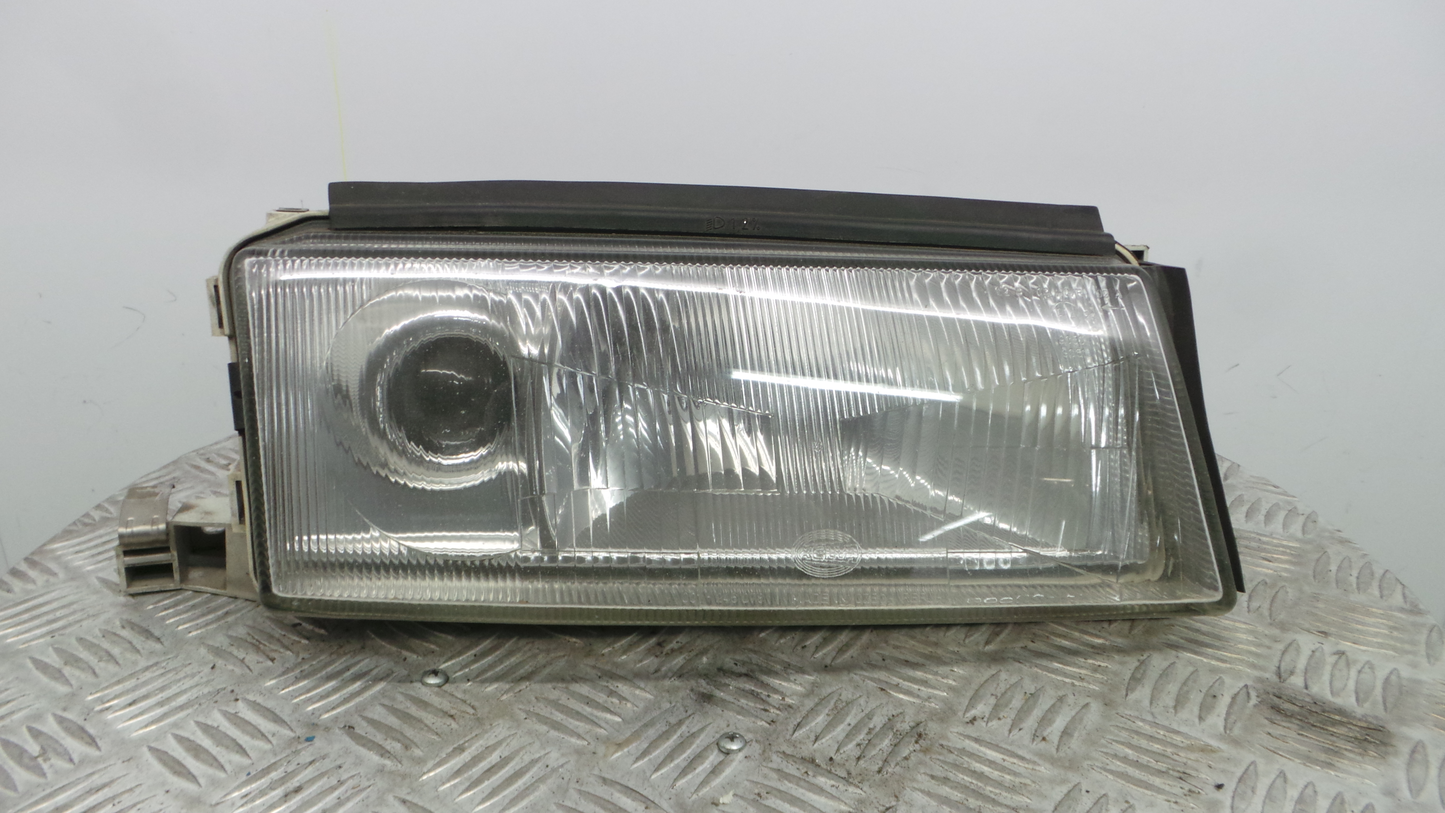 Ótica Dto 24608600 - SKODA OCTAVIA I (1U2)-33658251 Ótica Dto 24608600 - SKODA OCTAVIA I (1U2)-33658251