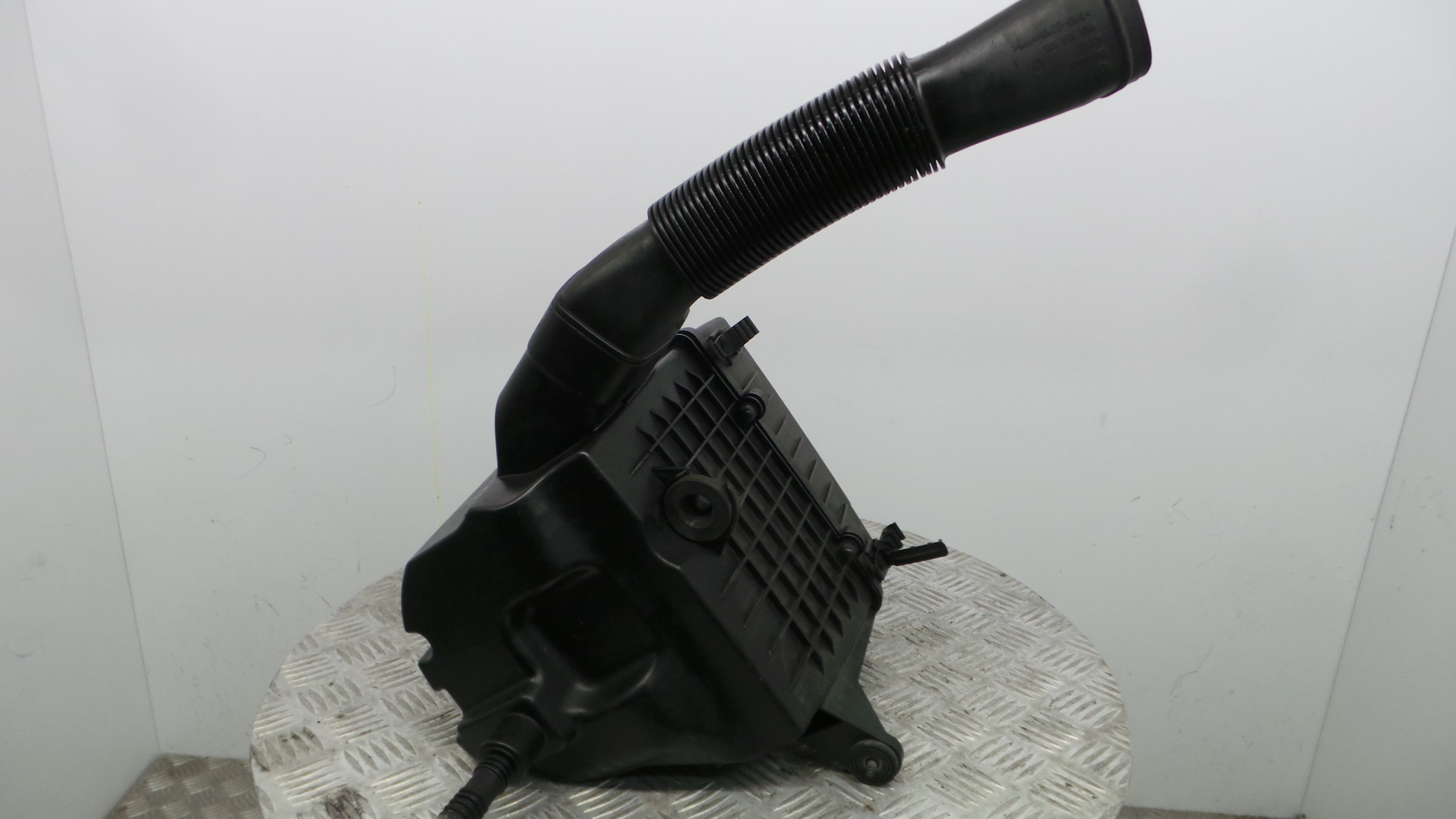 Caixa Filtro de Ar 6R0129601C - VW POLO V (6R1, 6C1)-33658314