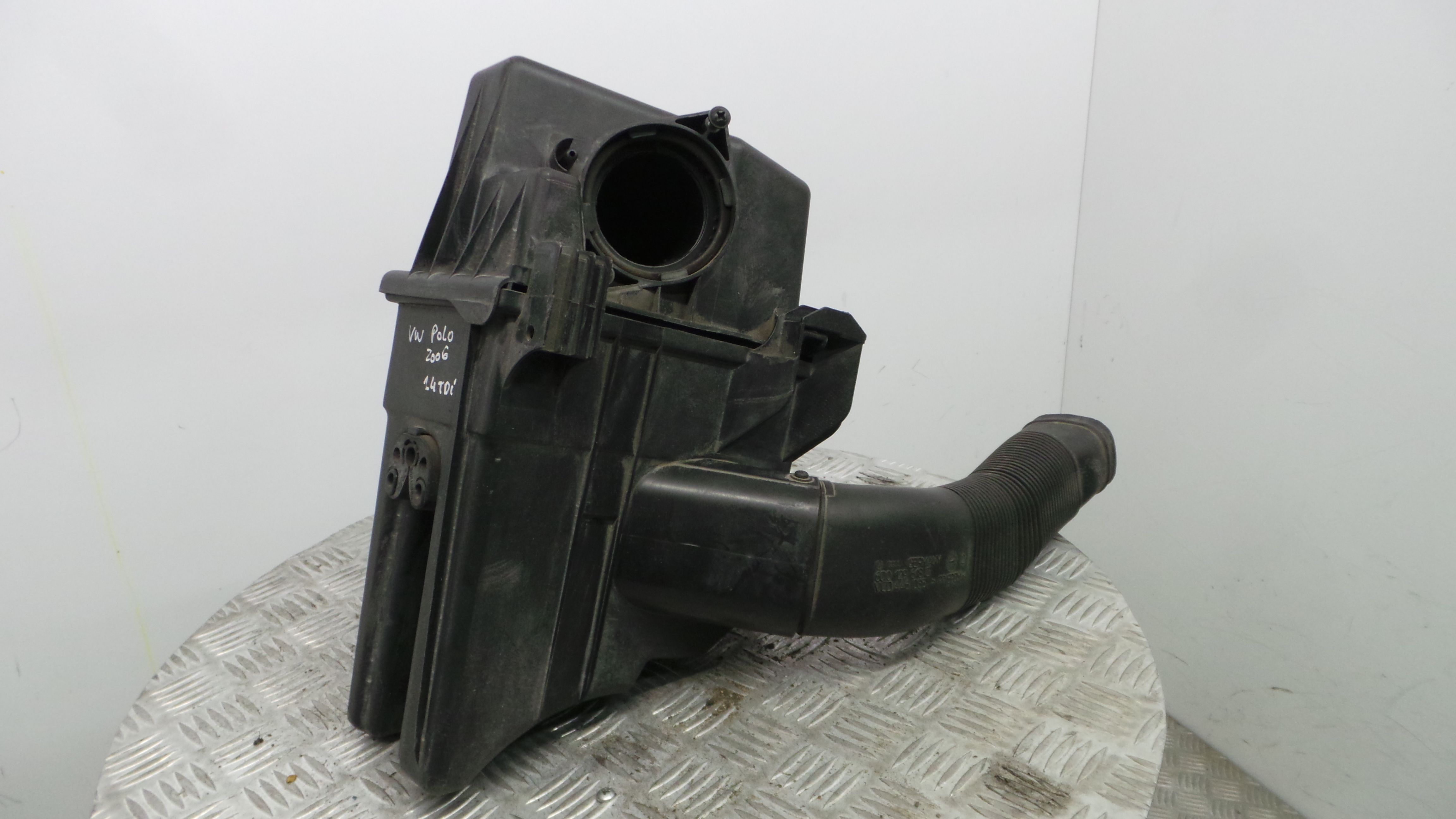 Caixa Filtro de Ar  6Q0129601AR - VW POLO (9N_, 9A_)-33658358