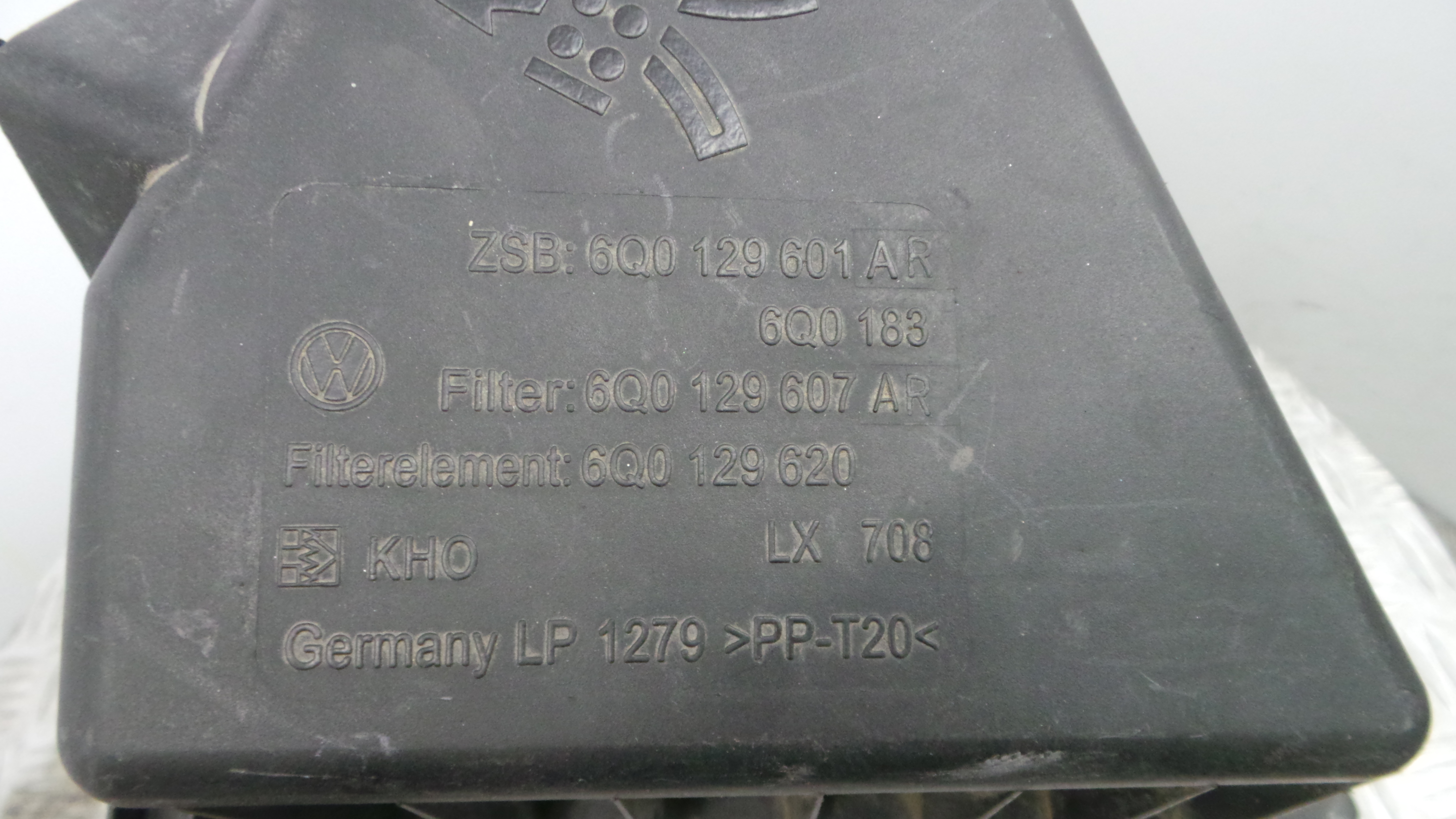 Caixa Filtro de Ar  6Q0129601AR - VW POLO (9N_, 9A_)-33658358