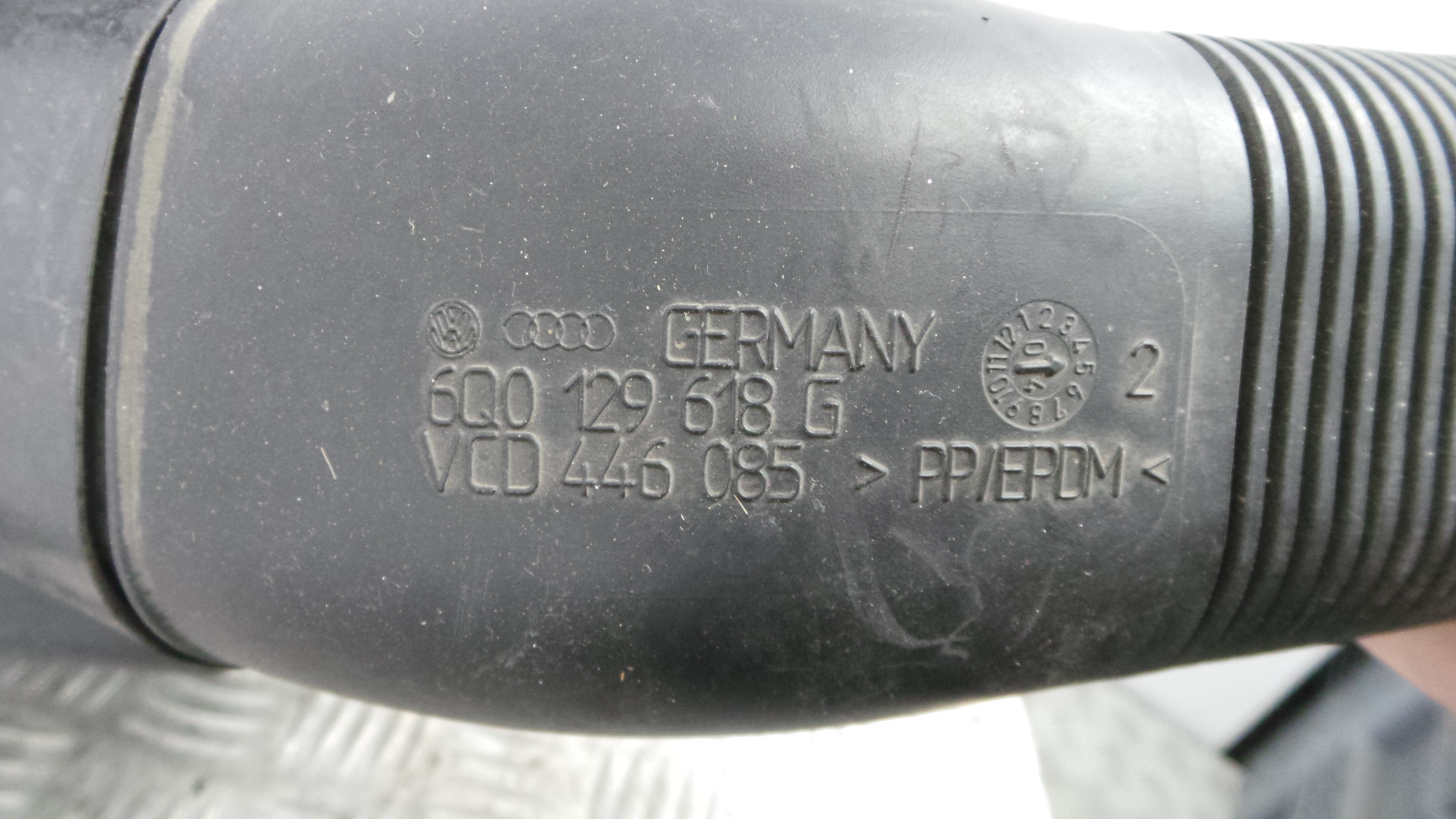 Caixa Filtro de Ar  6Q0129601AR - VW POLO (9N_, 9A_)-33658358