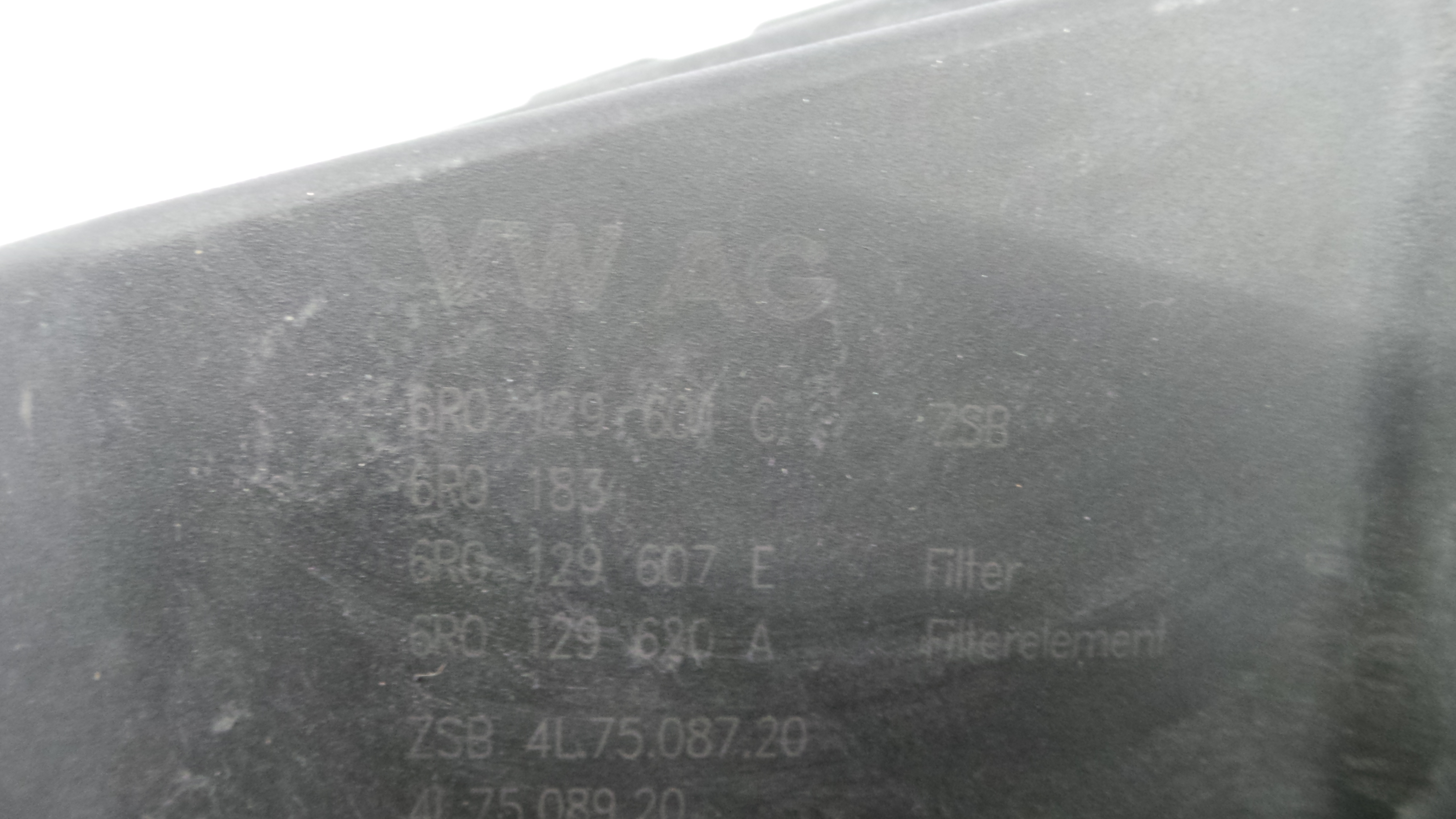 Caixa Filtro de Ar  6R0129601C - AUDI A1 (8X1, 8XK)-33658387