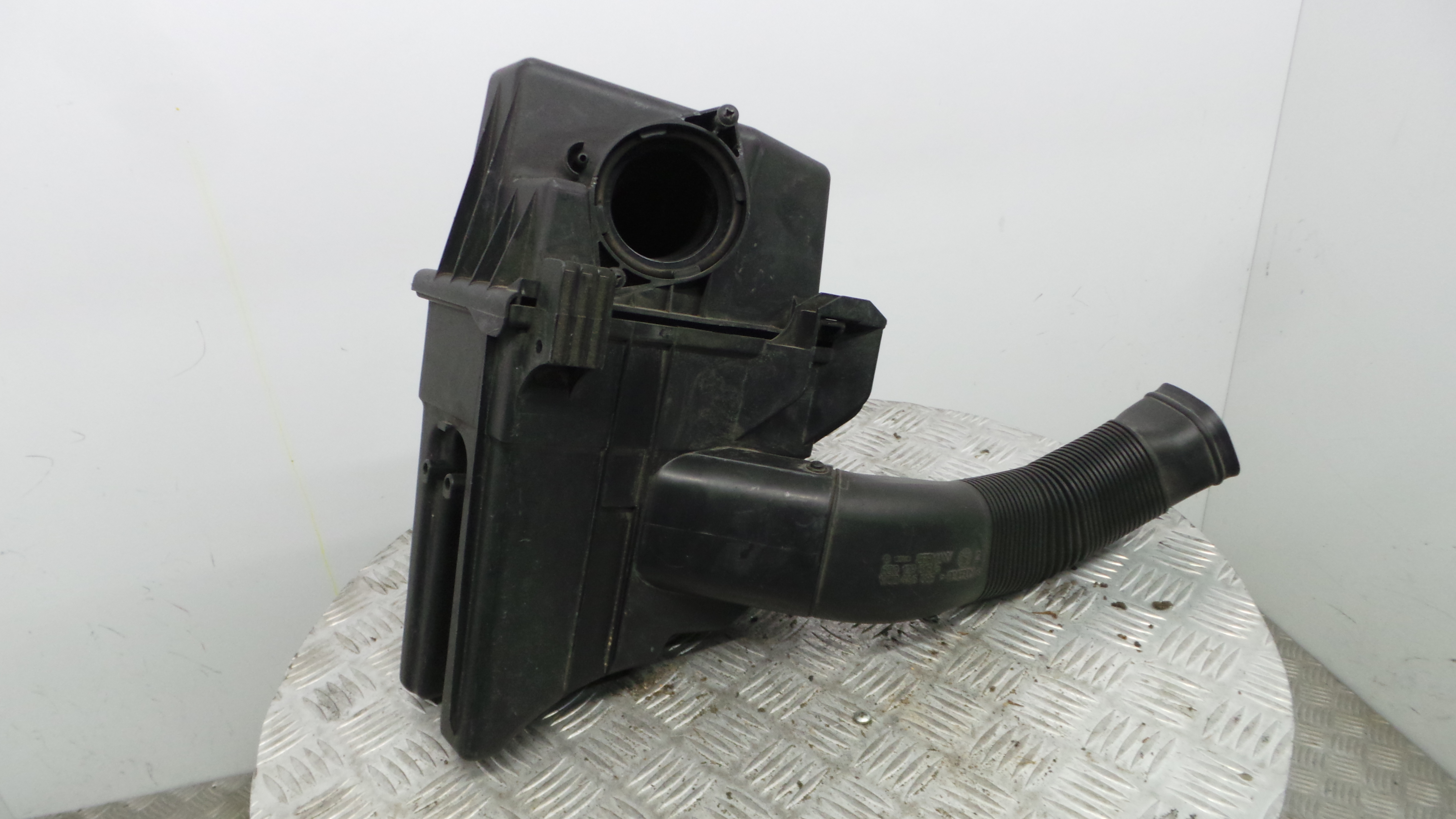 Caixa Filtro de Ar  6Q0129601AR - VW POLO (9N_, 9A_)-33658426