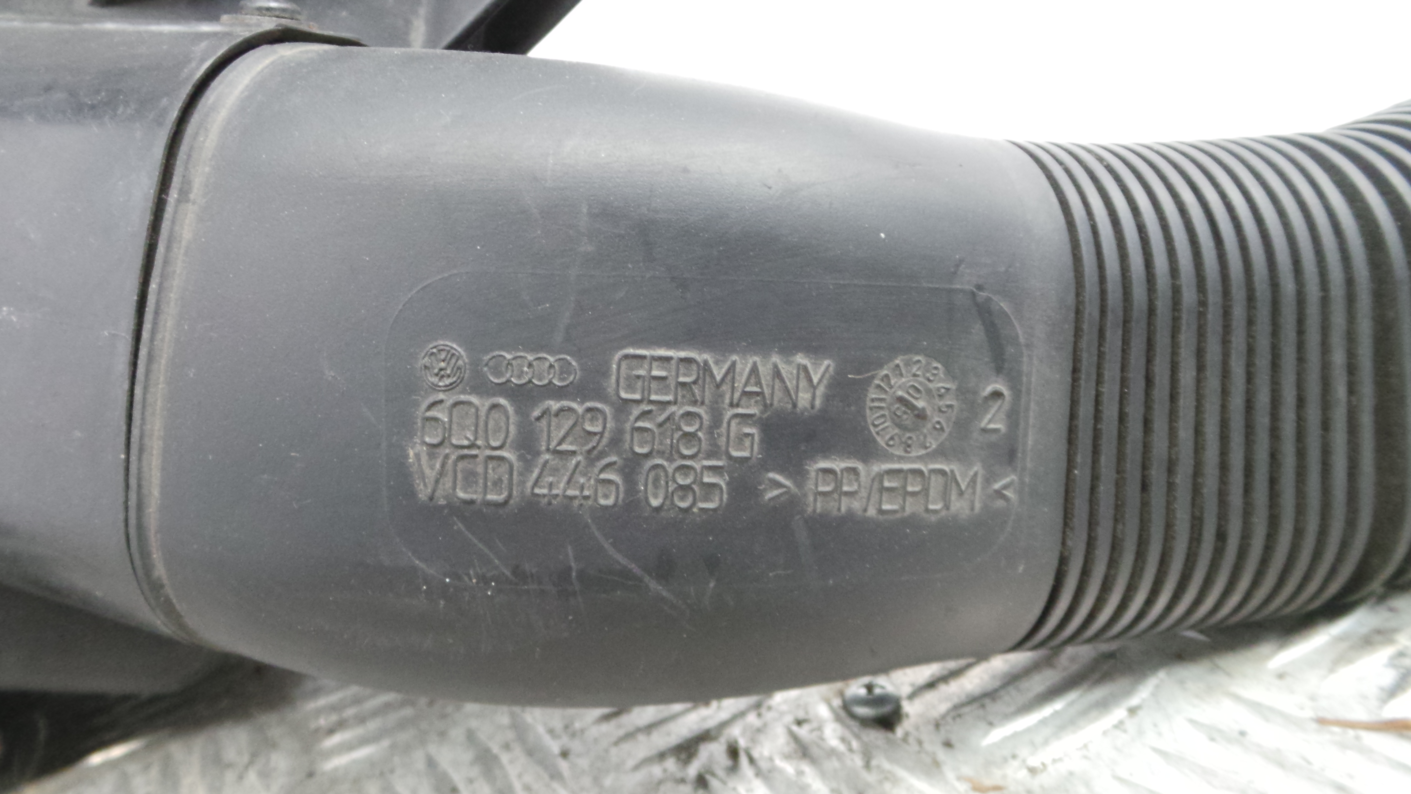 Caixa Filtro de Ar  6Q0129601AR - VW POLO (9N_, 9A_)-33658426