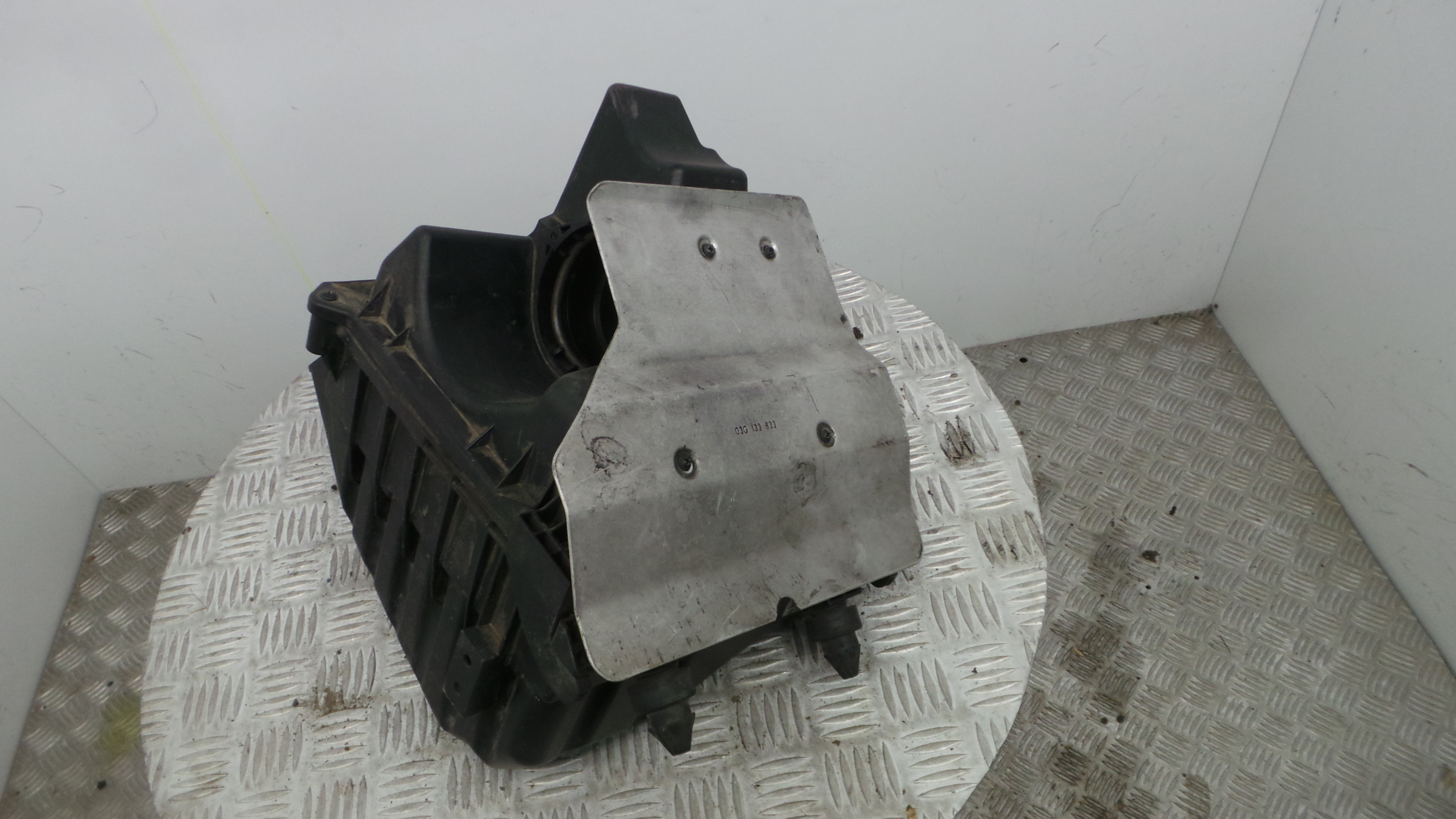 Caixa Filtro de Ar 03G133835 - AUDI A4 B7 (8EC)-33658439