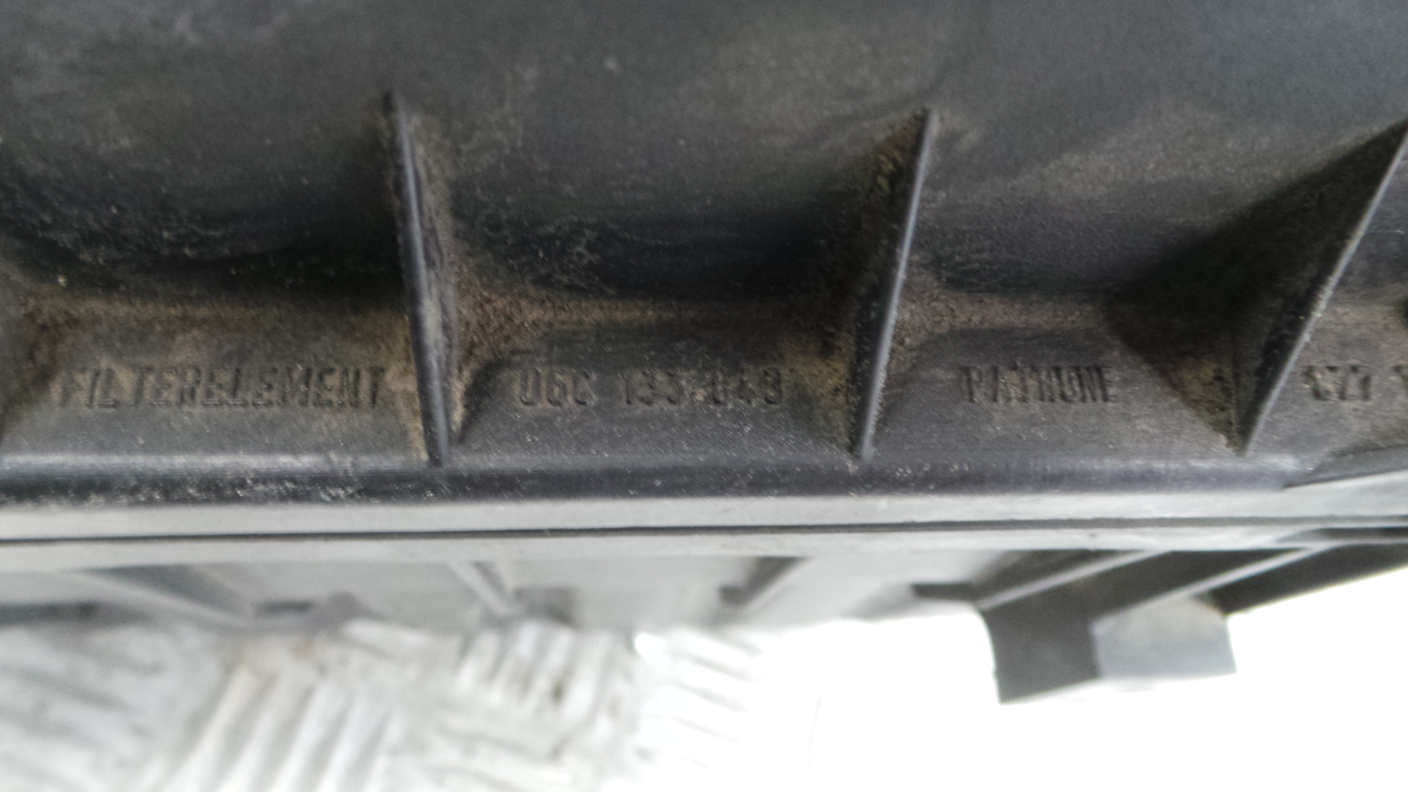 Caixa Filtro de Ar 059133835A - AUDI A4 B6 (8E2)-33658453