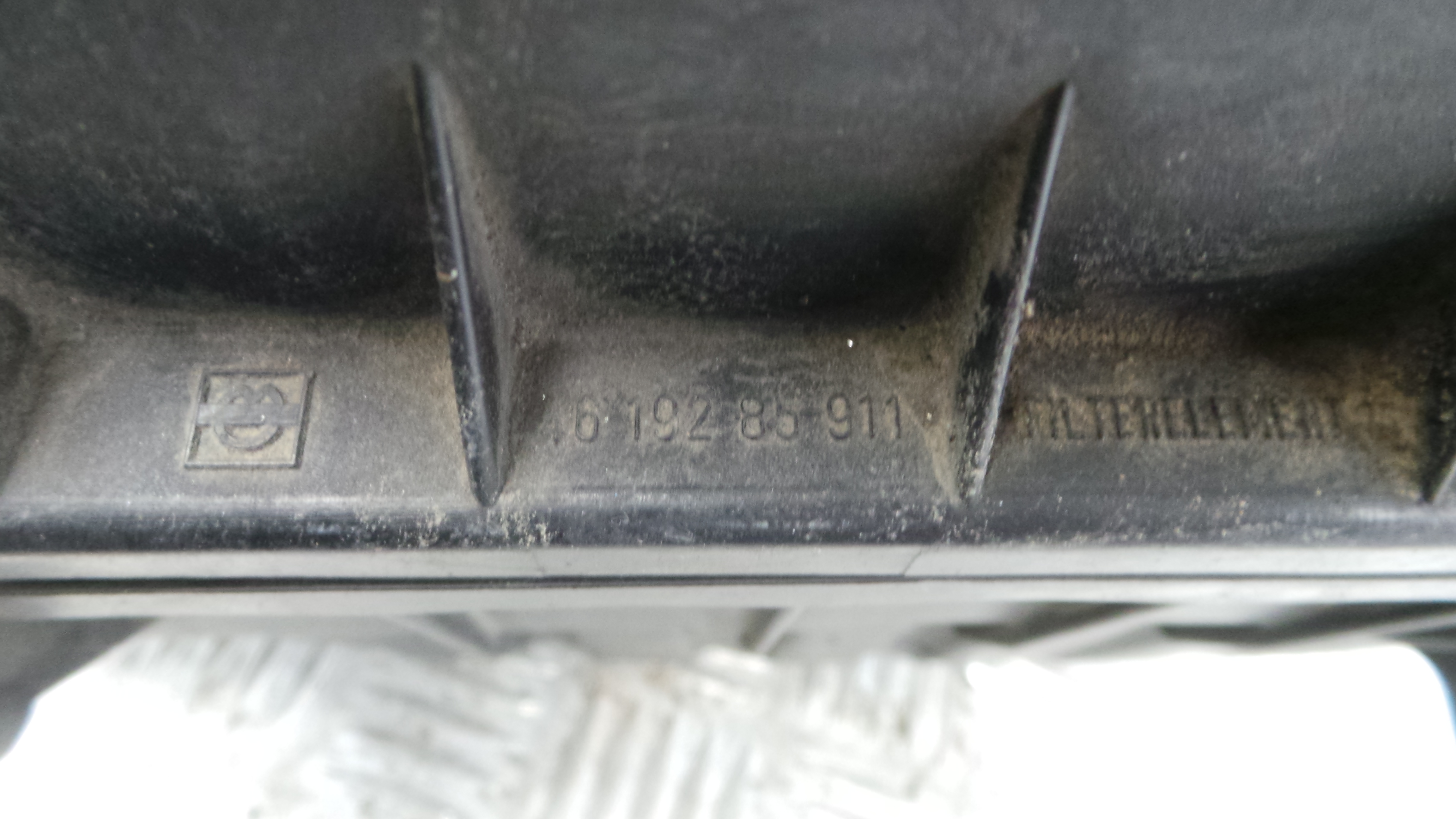 Caixa Filtro de Ar 059133835A - AUDI A4 B6 (8E2)-33658453