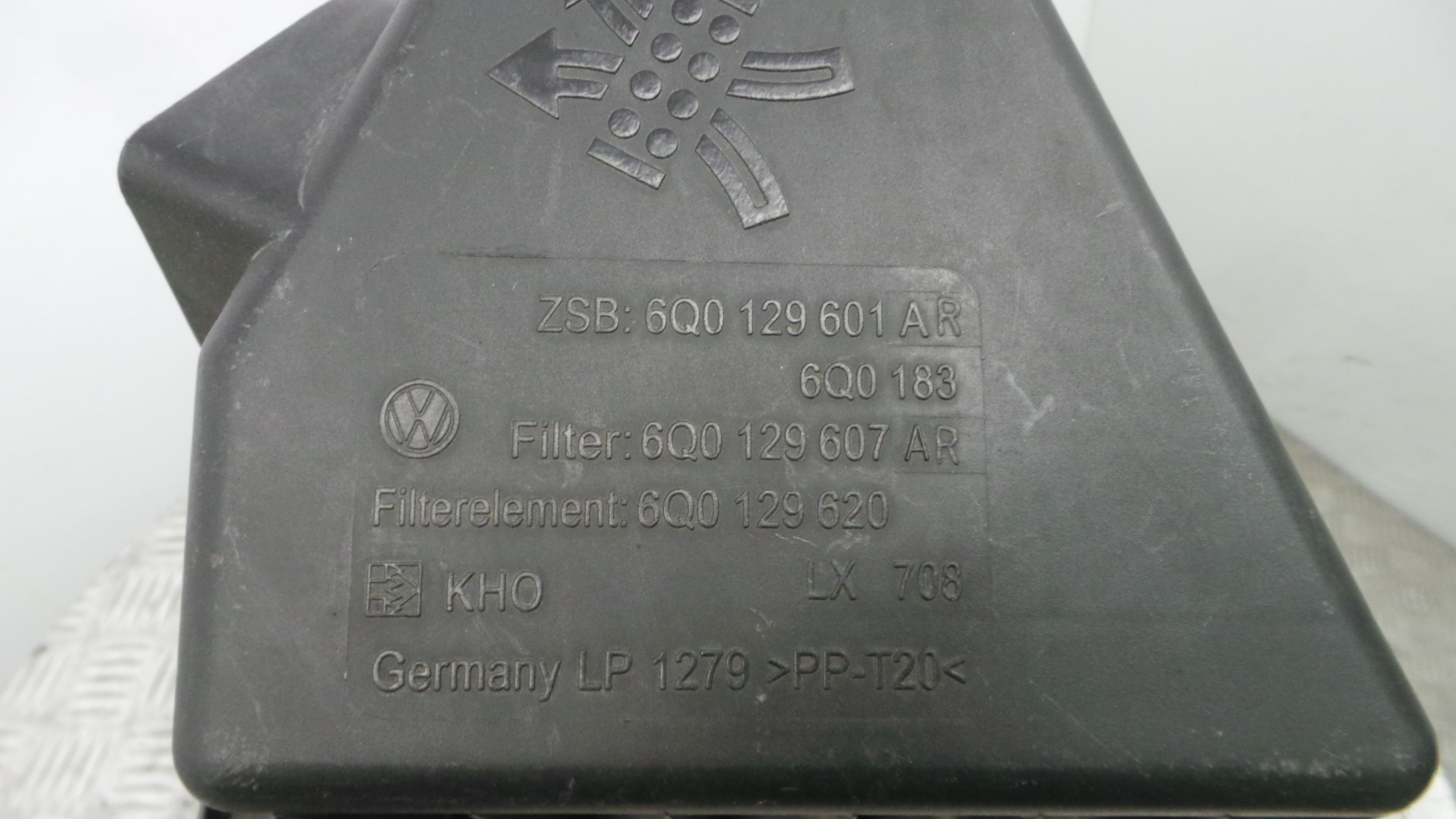 Caixa Filtro de Ar 6Q0129601AR - VW POLO (9N_, 9A_)-33658482