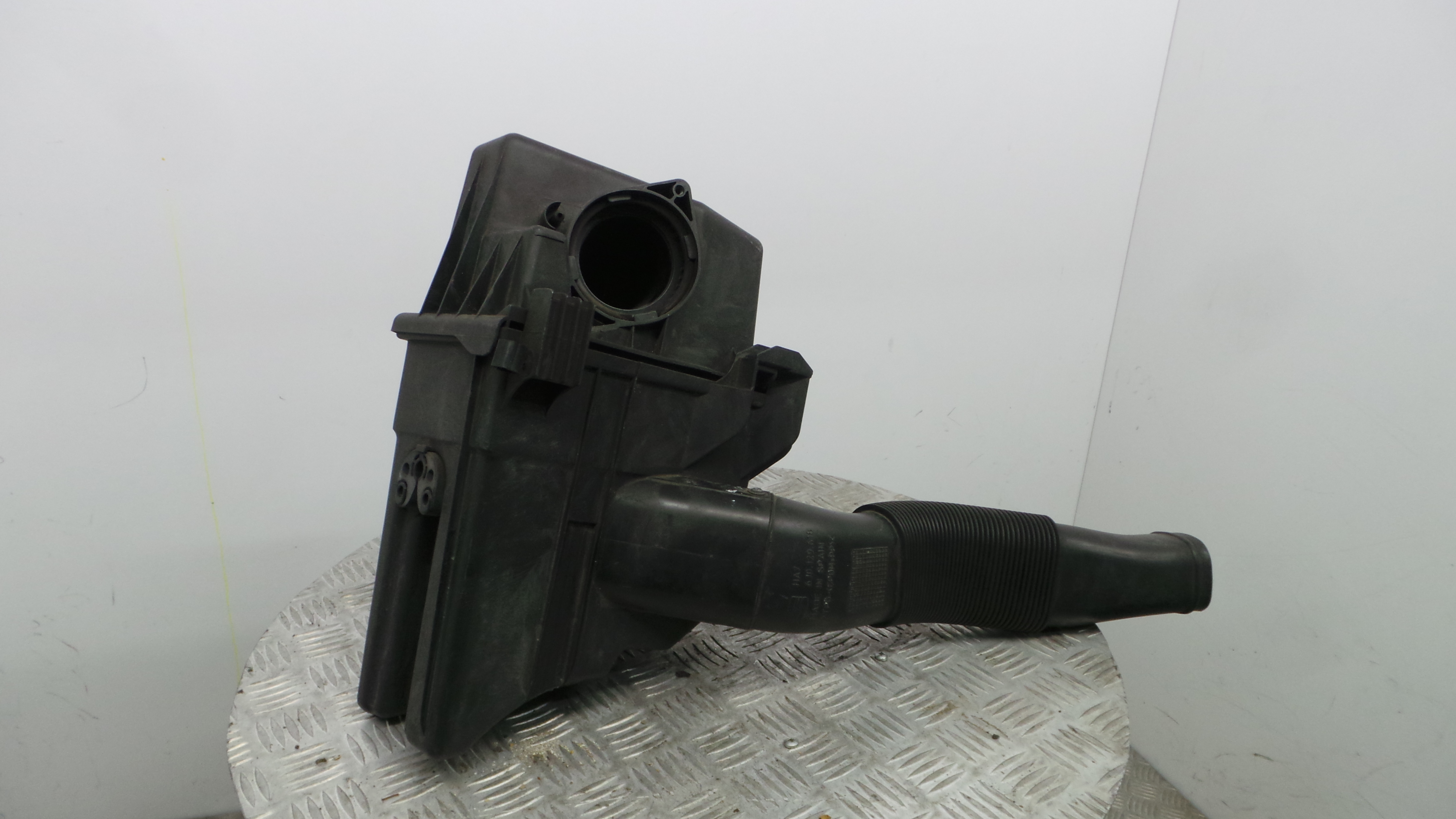 Caixa Filtro de Ar  6Q0129601AR - SEAT IBIZA IV (6J5, 6P1), IBIZA Mk IV (6J5, 6P1)-33658578