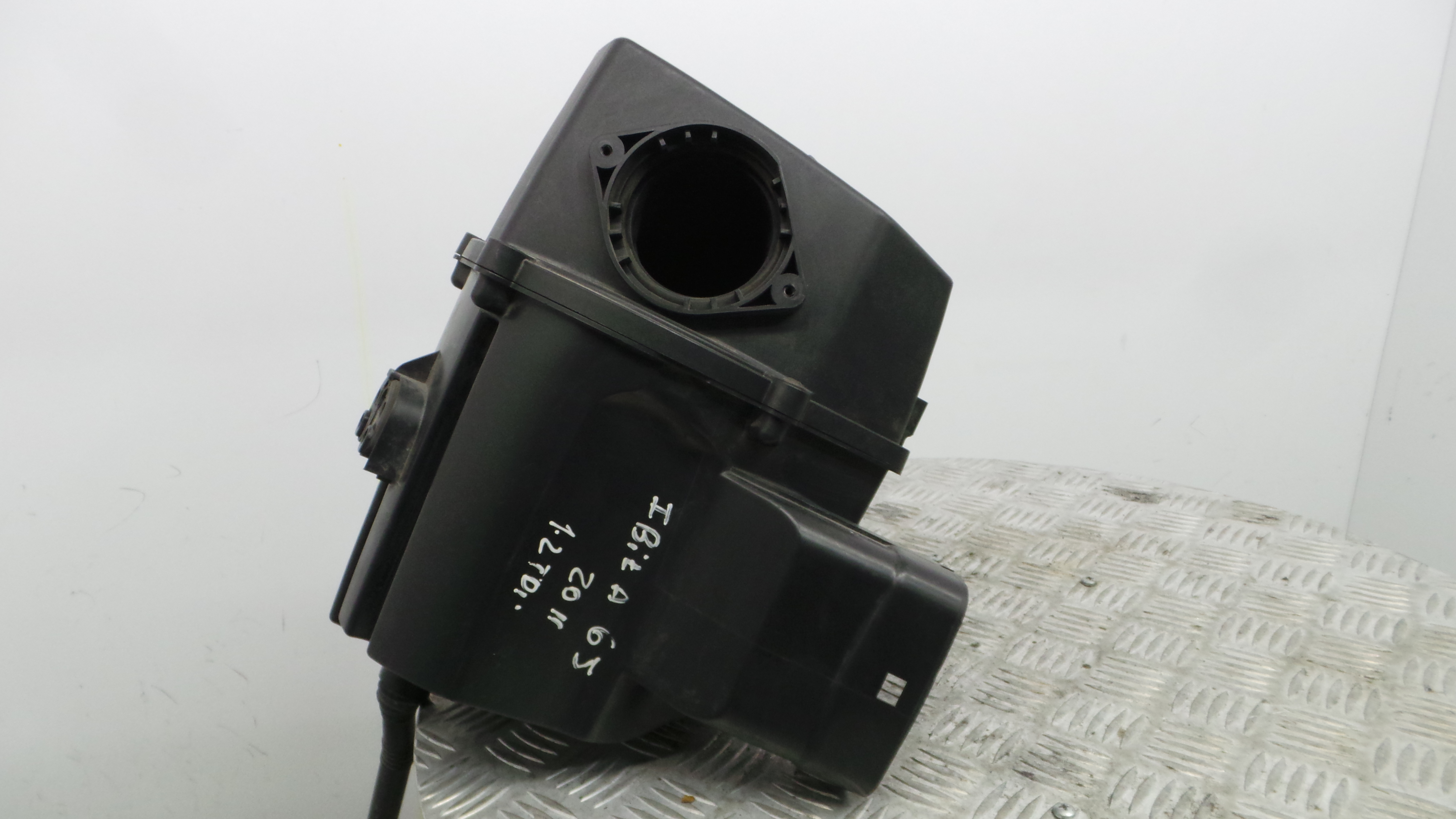 Caixa Filtro de Ar  6R0129601G - SEAT IBIZA IV (6J5, 6P1), IBIZA Mk IV (6J5, 6P1)-33658604