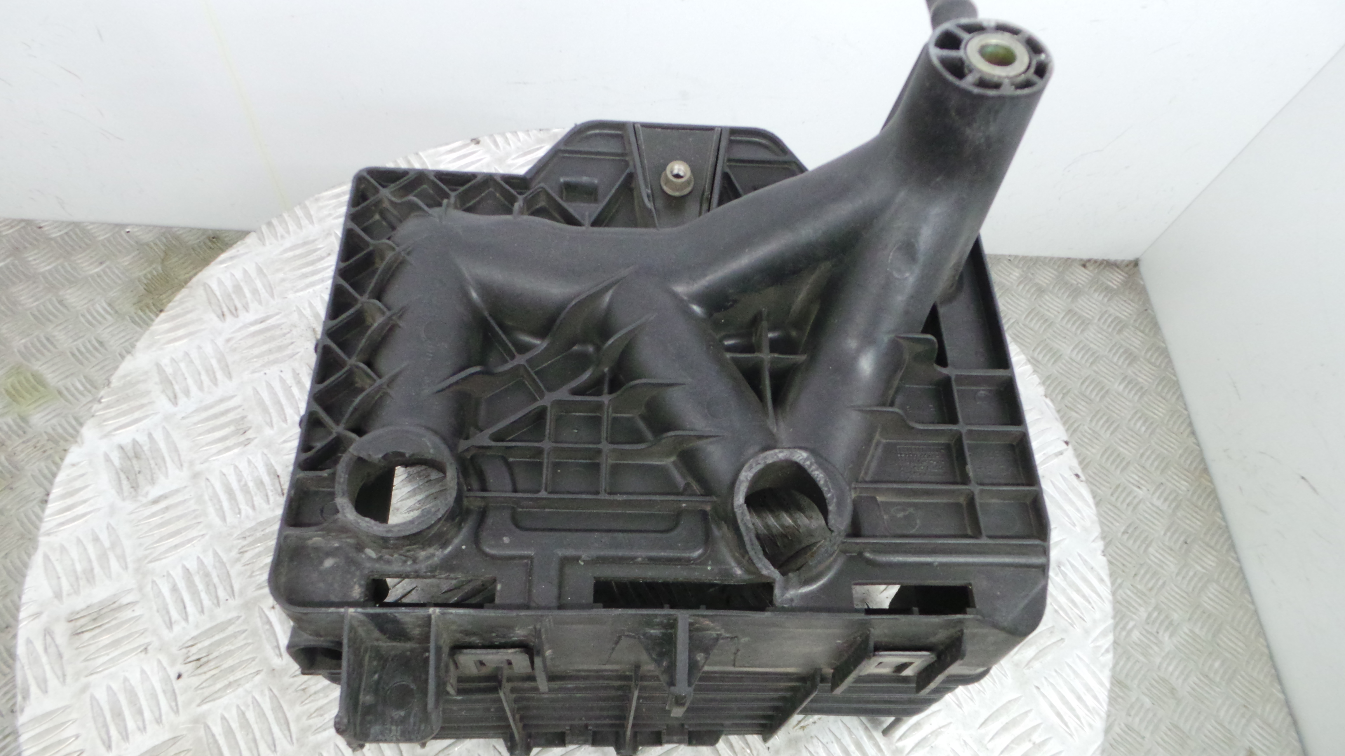 Base da Bateria 6Q0915331 - VW POLO (9N_, 9A_)-33659194