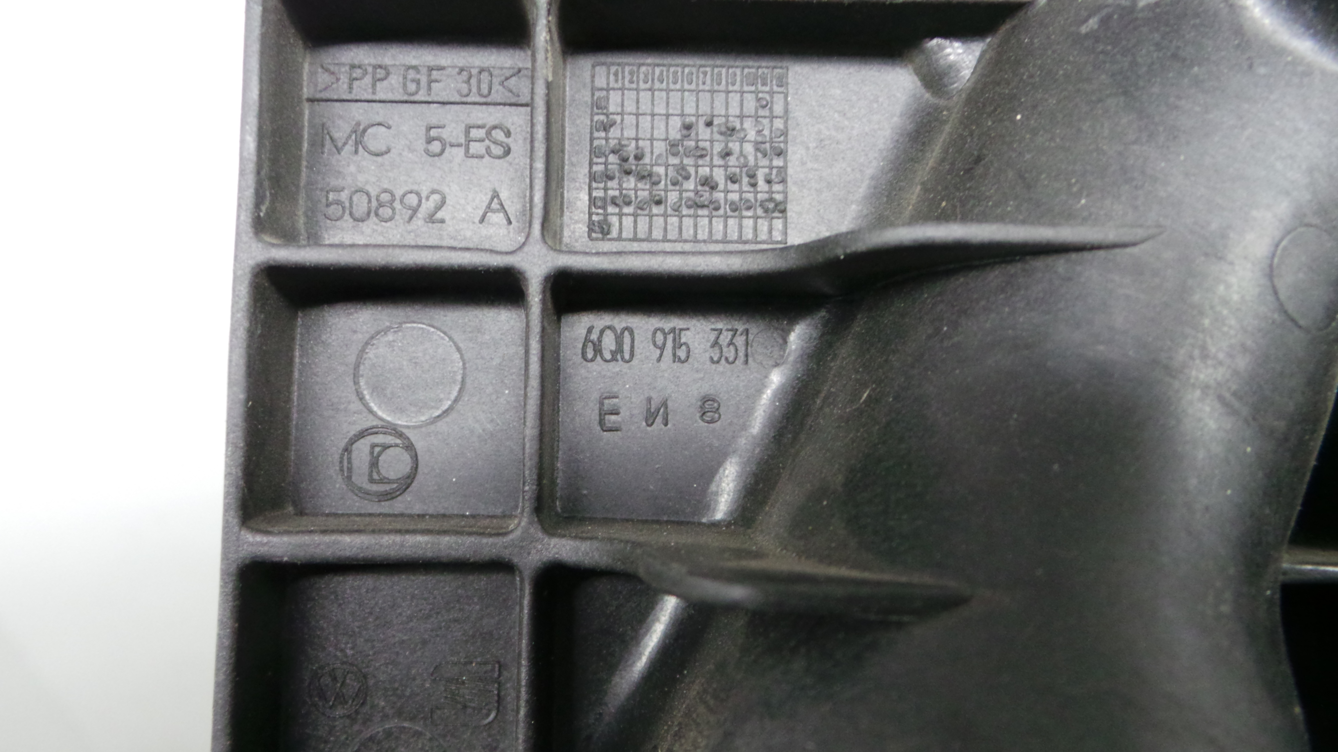 Base da Bateria 6Q0915331 - VW POLO (9N_, 9A_)-33659194