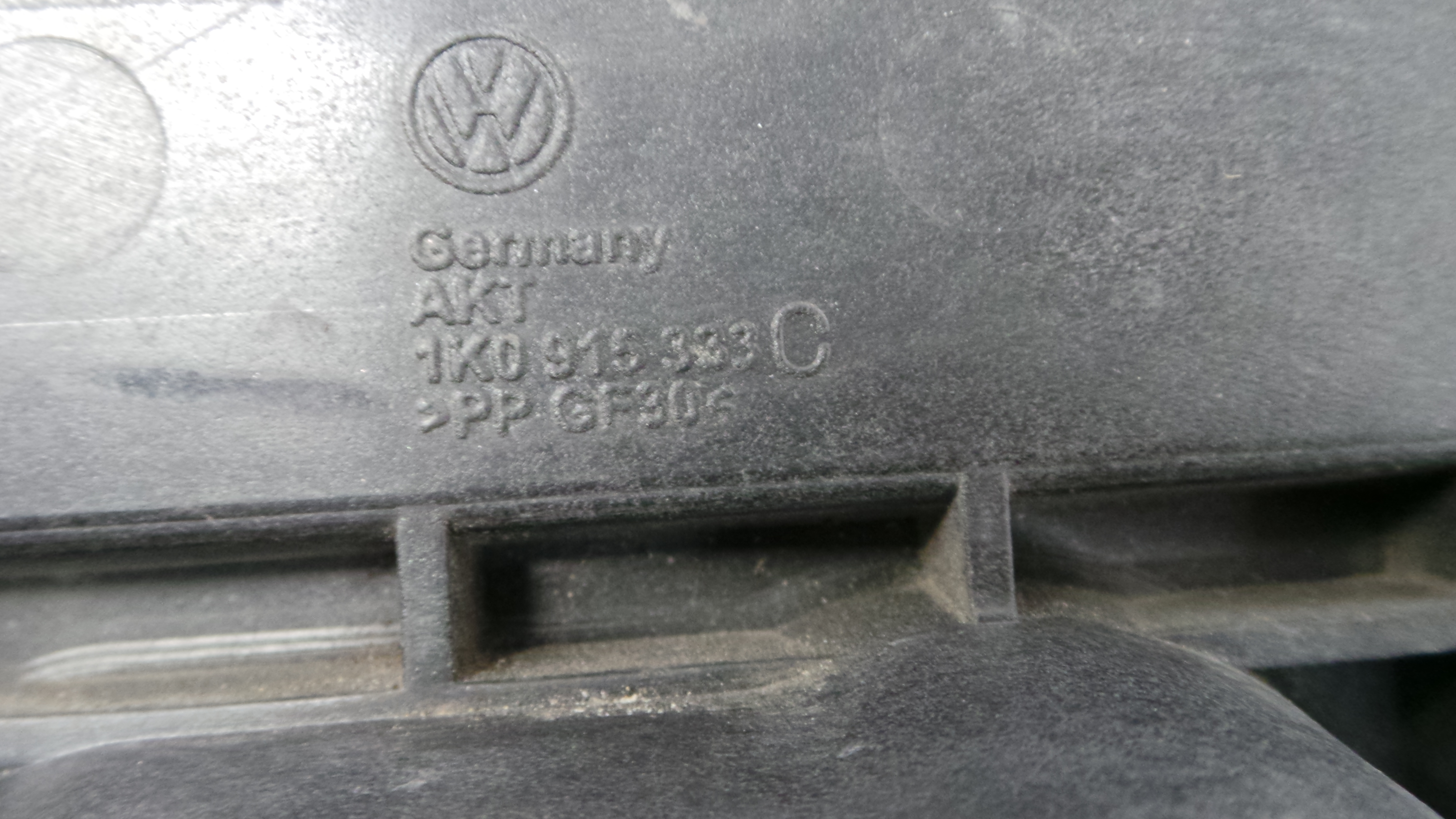 Base da Bateria 1K0915333C - VW GOLF V (1K1)-33659214