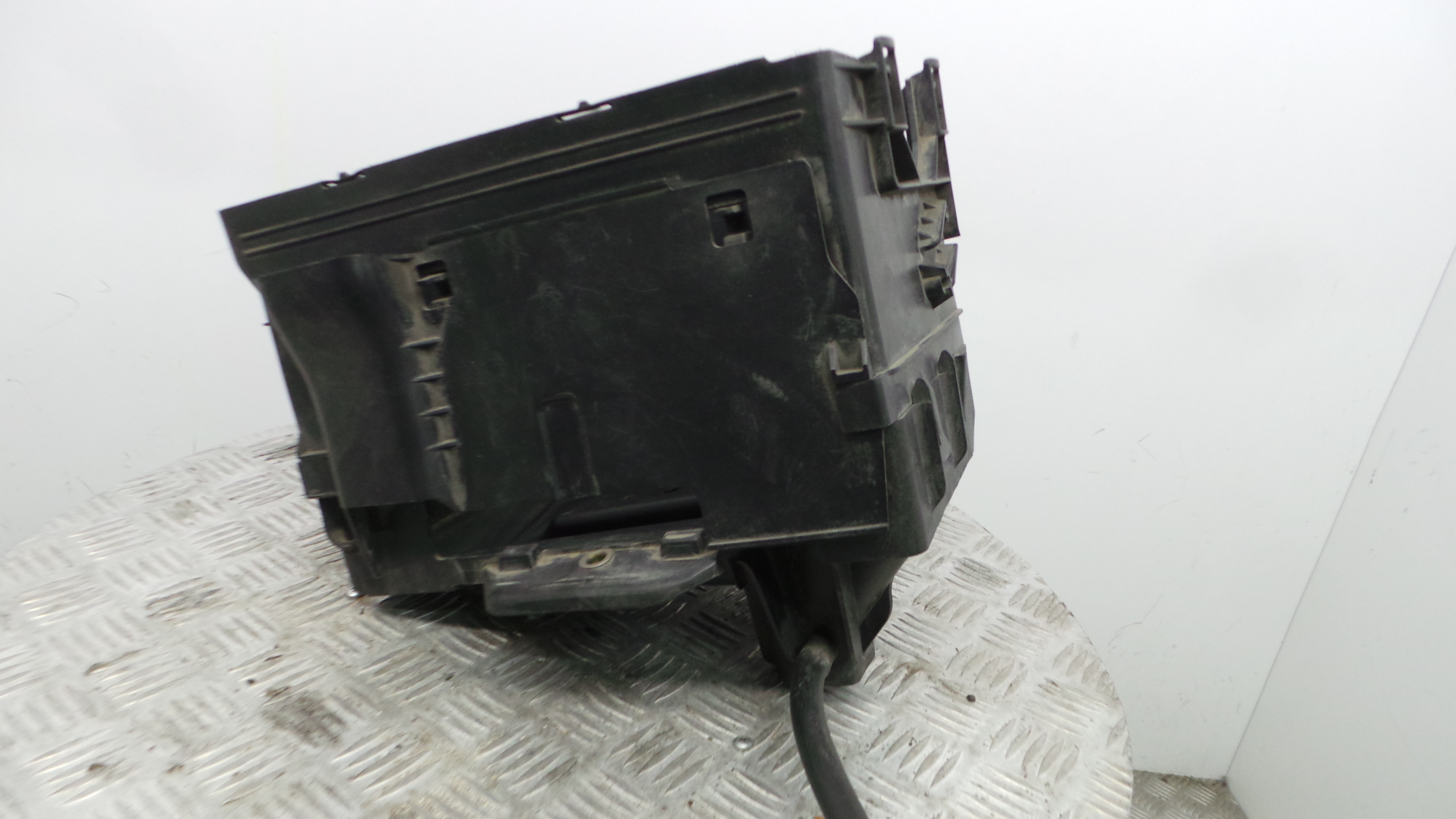 Base da Bateria 6Q0915331D - VW POLO (9N_, 9A_)-33659217 Base da Bateria 6Q0915331D - VW POLO (9N_, 9A_)-33659217