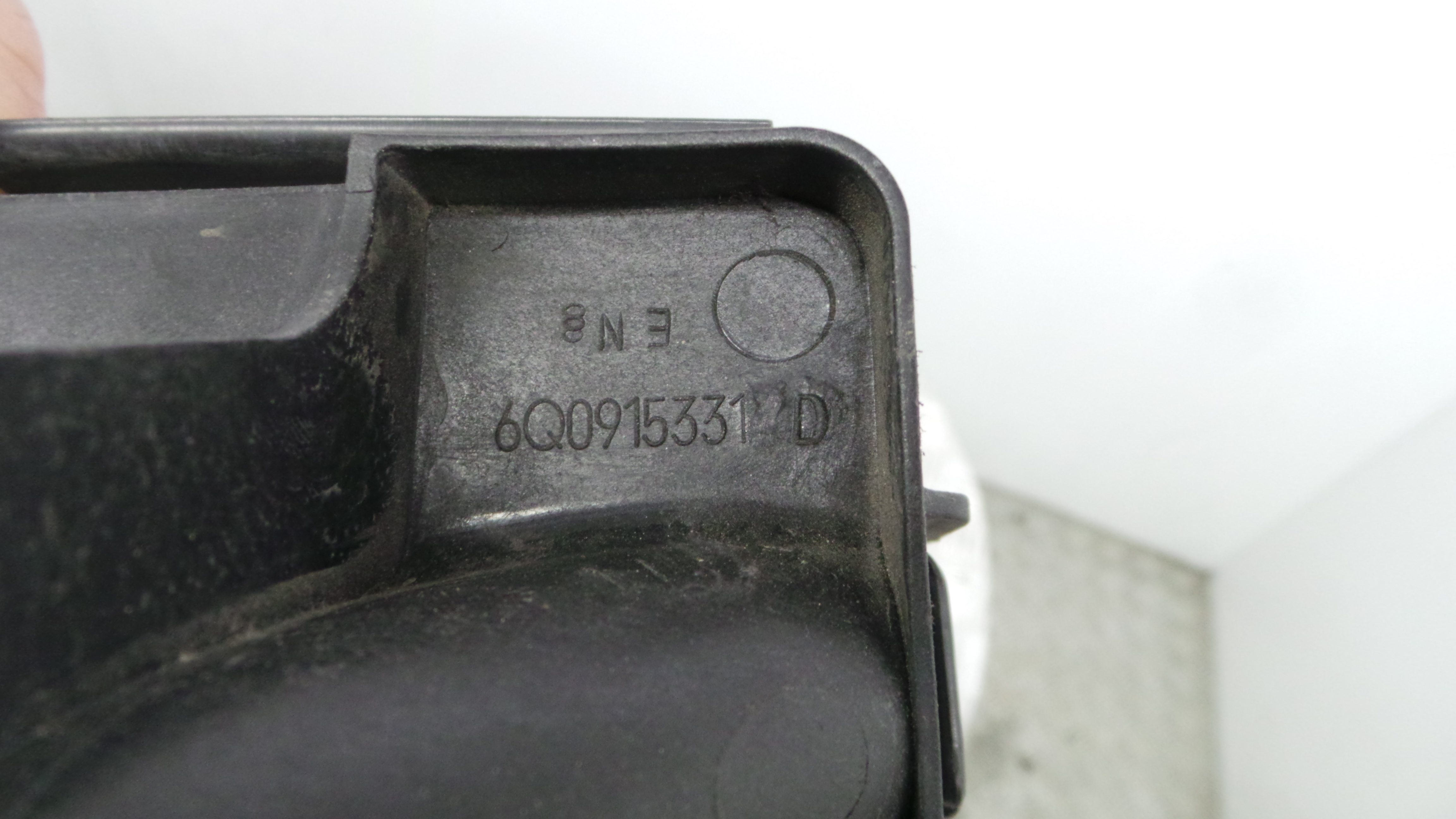 Base da Bateria 6Q0915331D - VW POLO (9N_, 9A_)-33659217