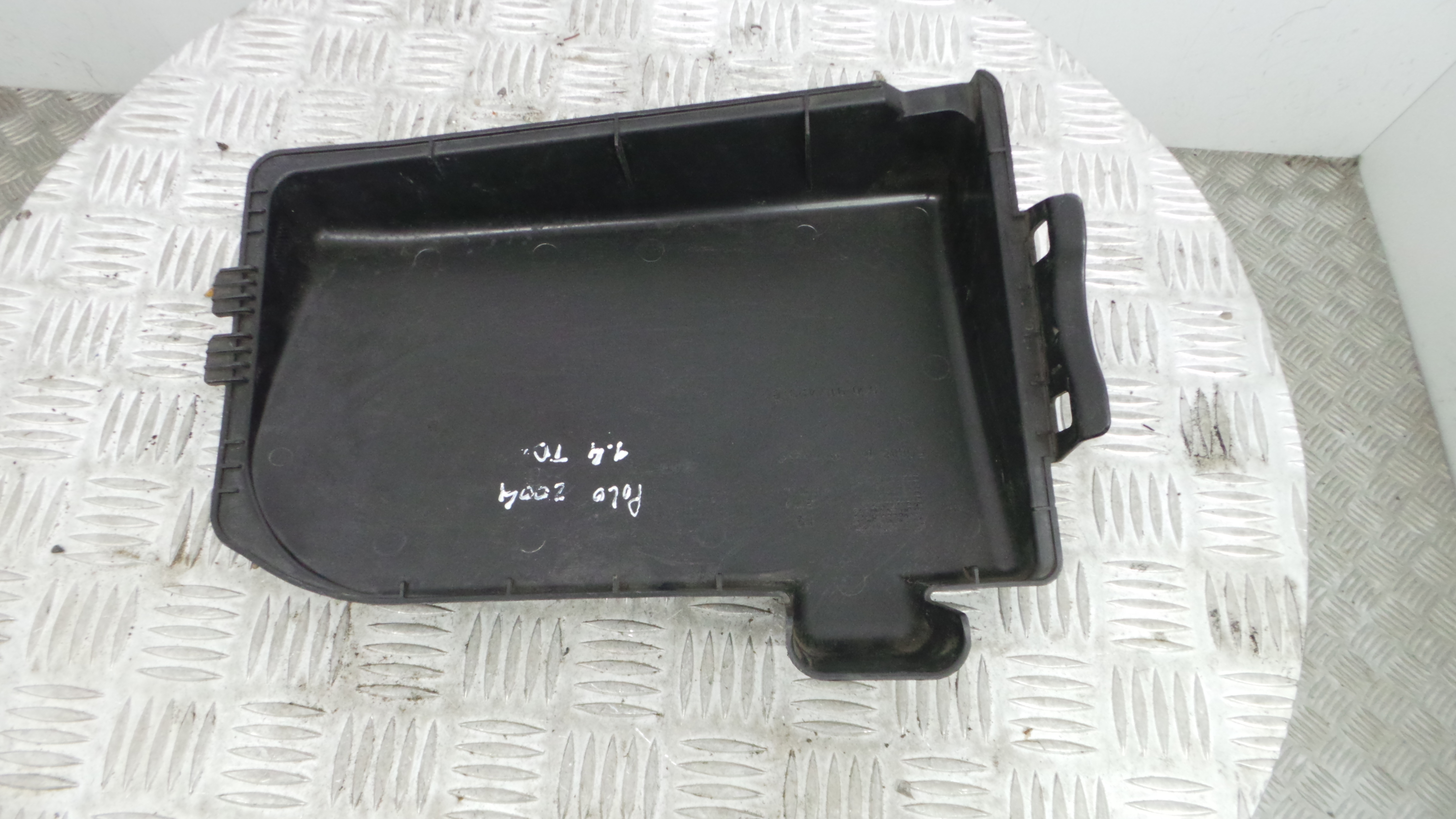 Tampa da Bateria 6Q0915429B - VW POLO (9N_, 9A_)-33659227