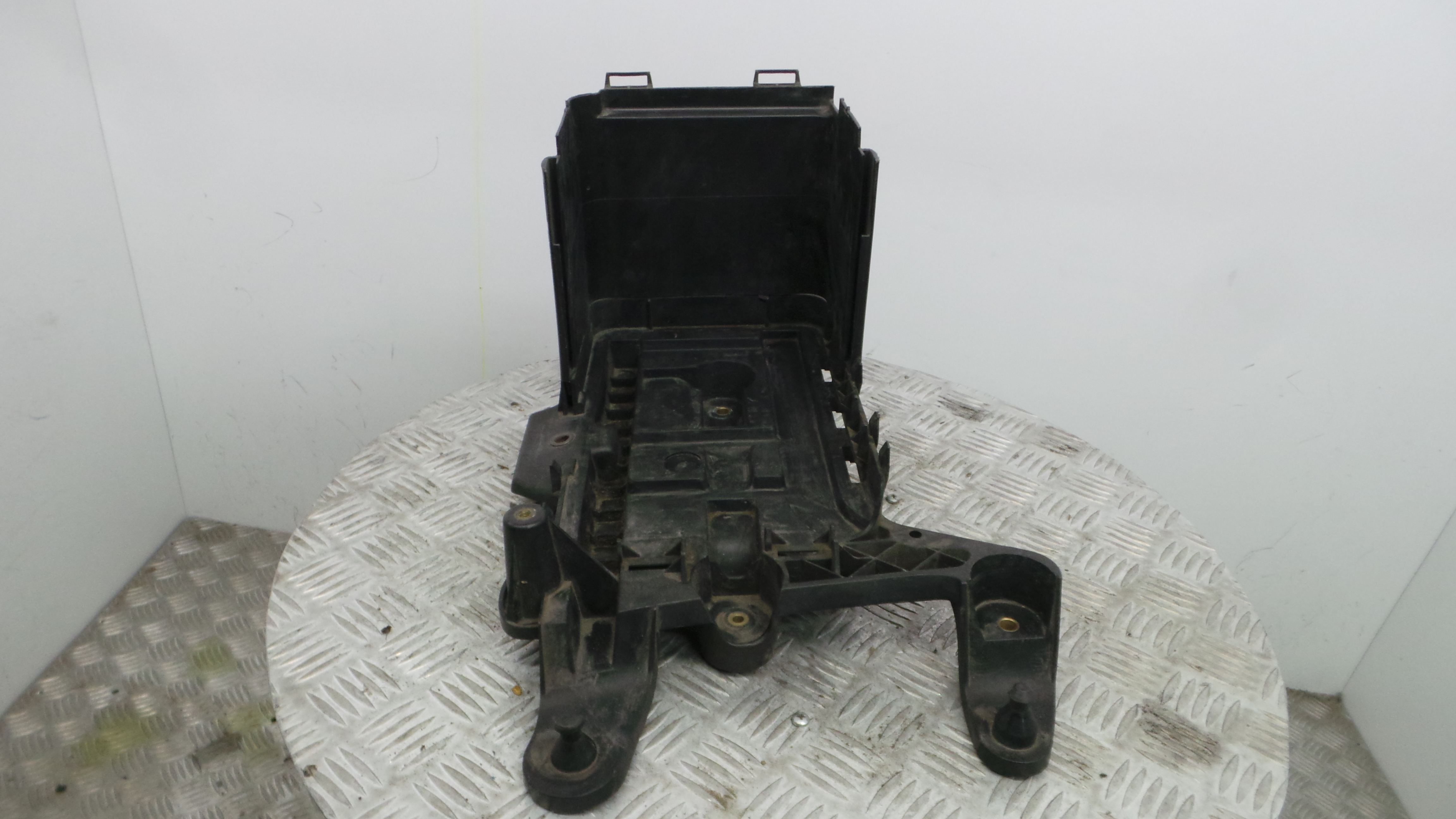 Base da Bateria 1K0915333B - AUDI A3 (8P1)-33659259