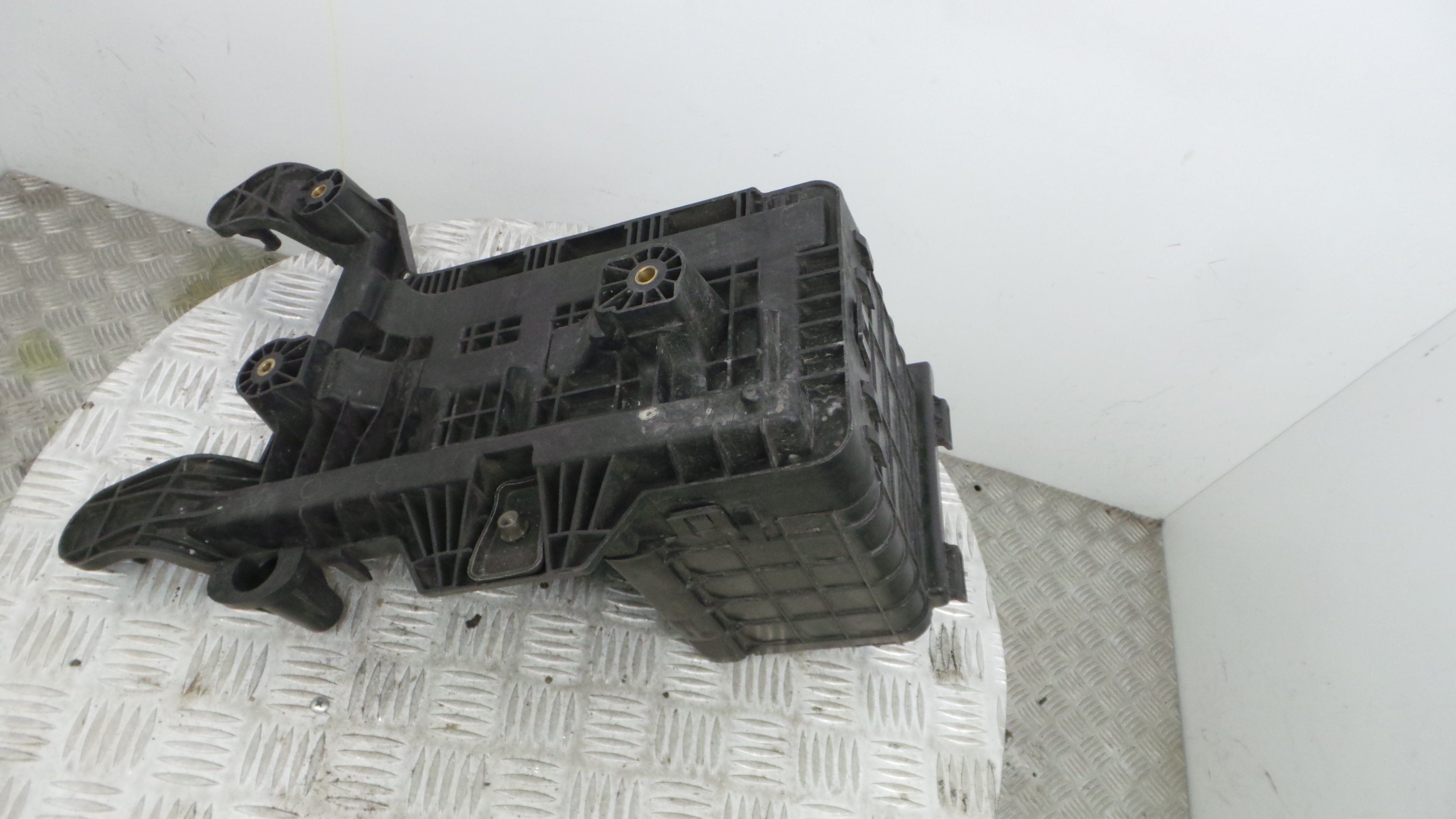 Base da Bateria 1K0915333B - AUDI A3 (8P1)-33659259