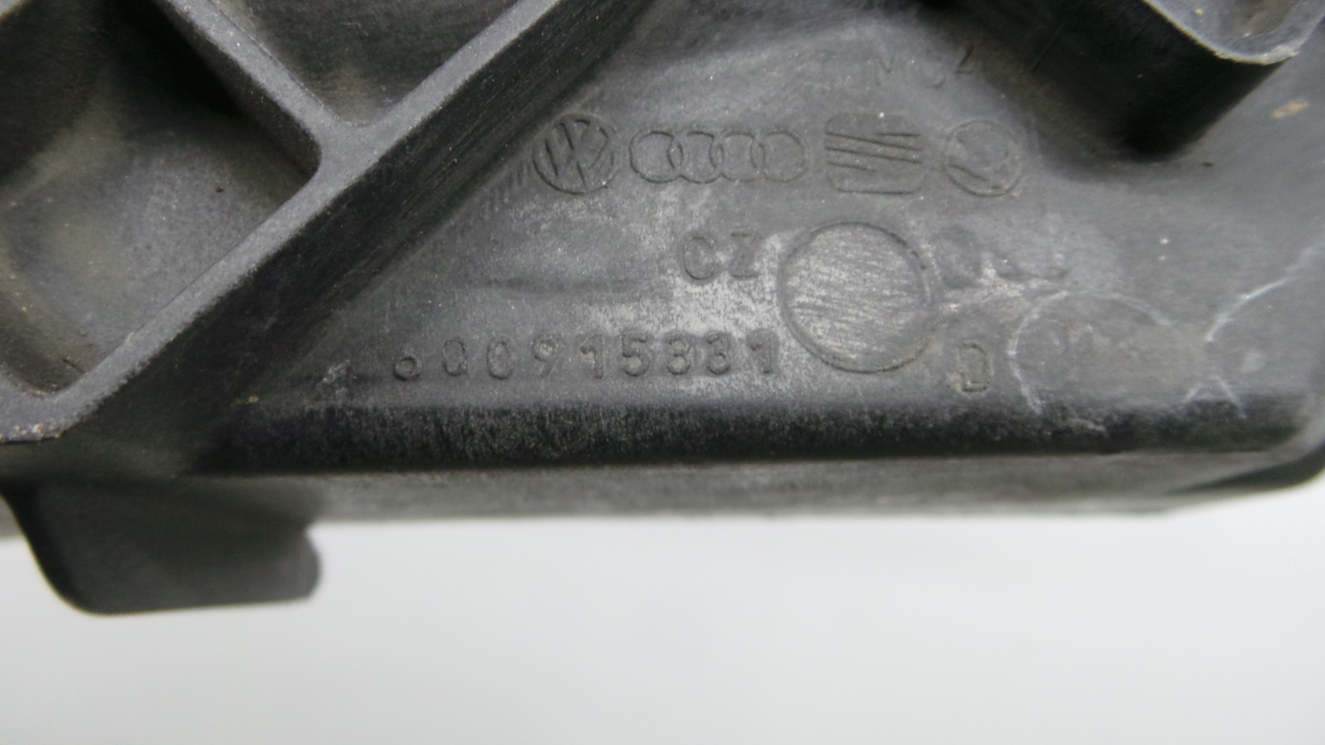 Base da Bateria 6Q0915331D - VW POLO (9N_, 9A_)-33659267