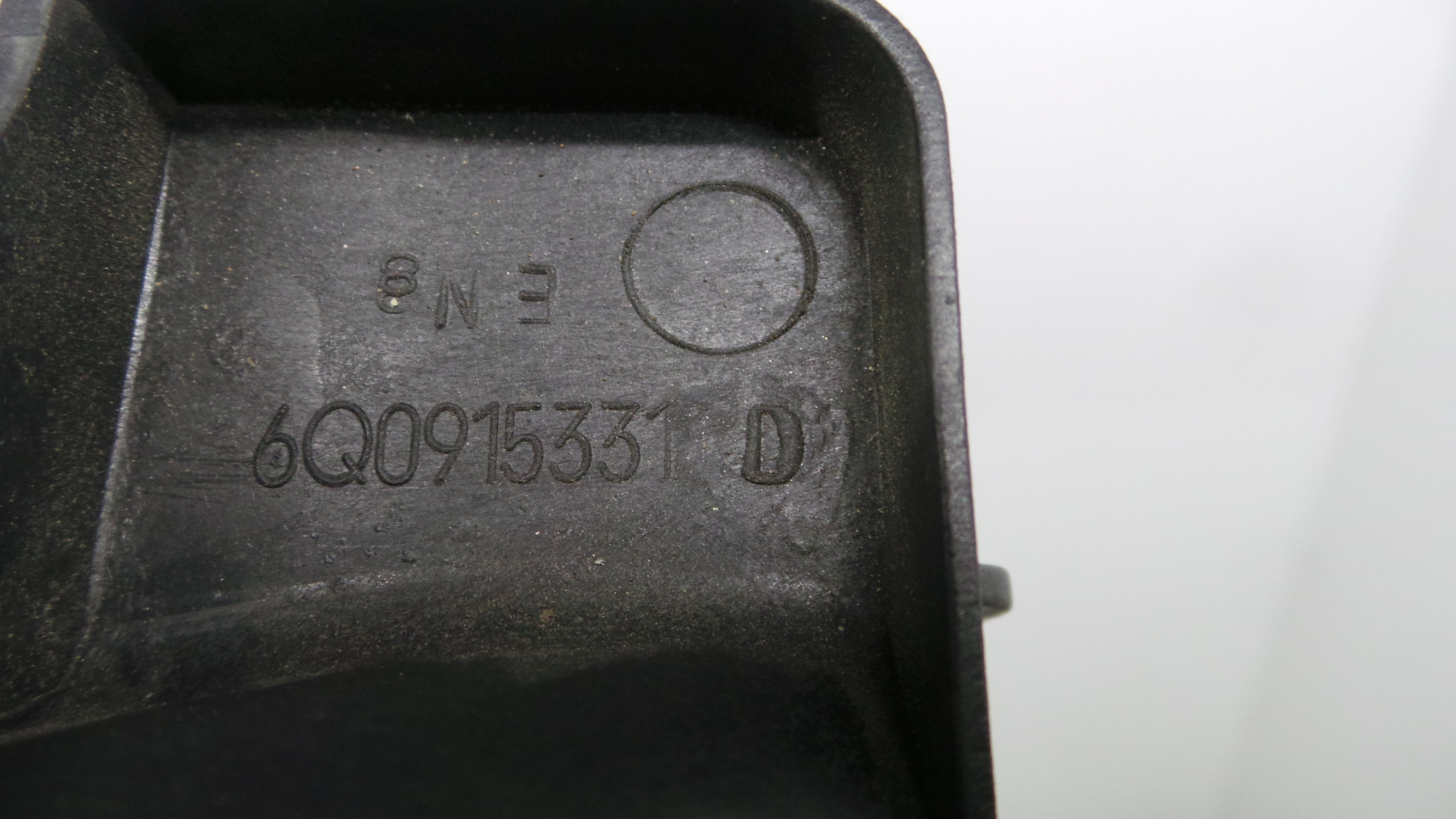 Base da Bateria 6Q0915331D - VW POLO (9N_, 9A_)-33659282