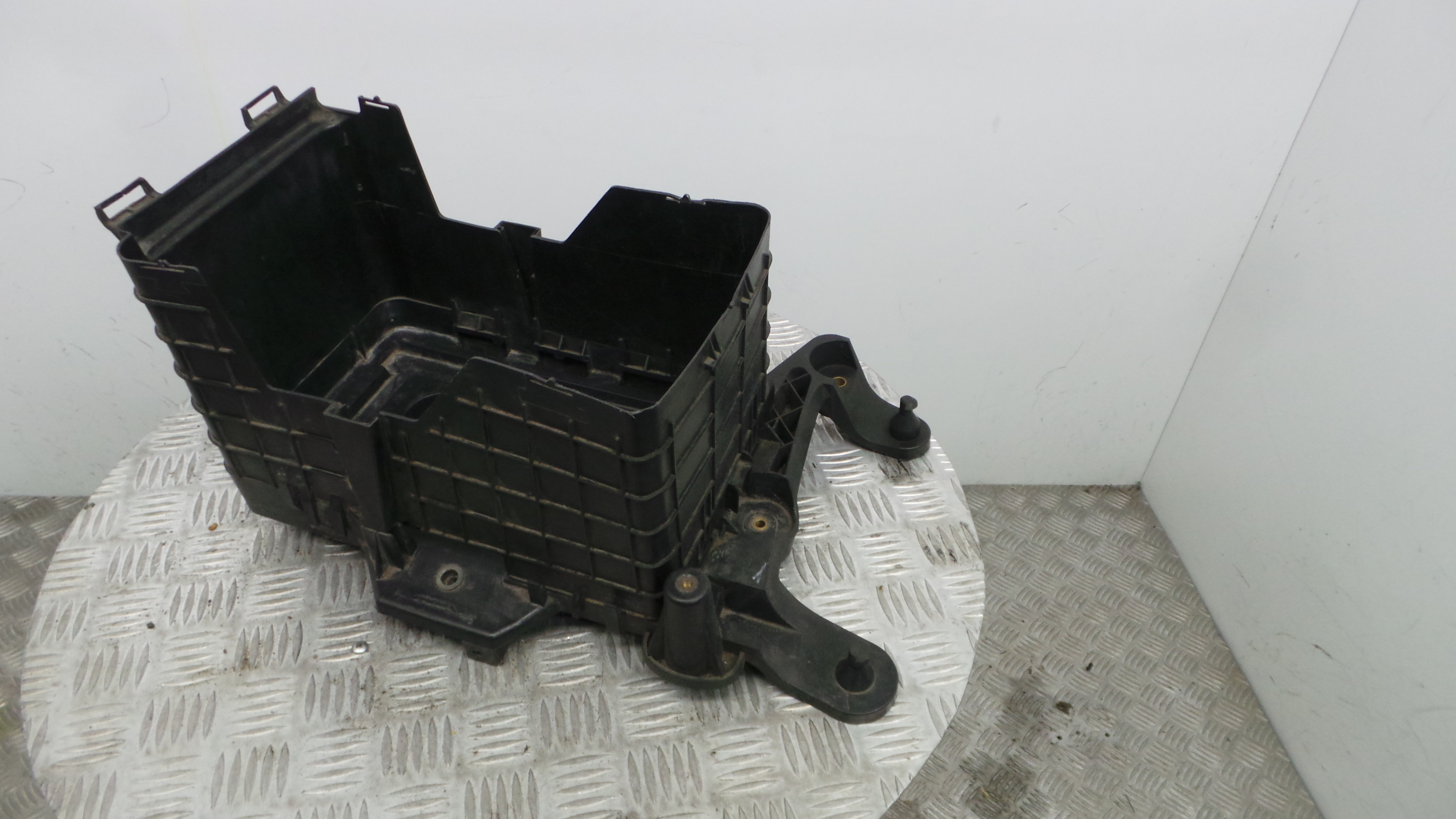 Base da Bateria 1K0915333C - VW GOLF V (1K1)-33659301