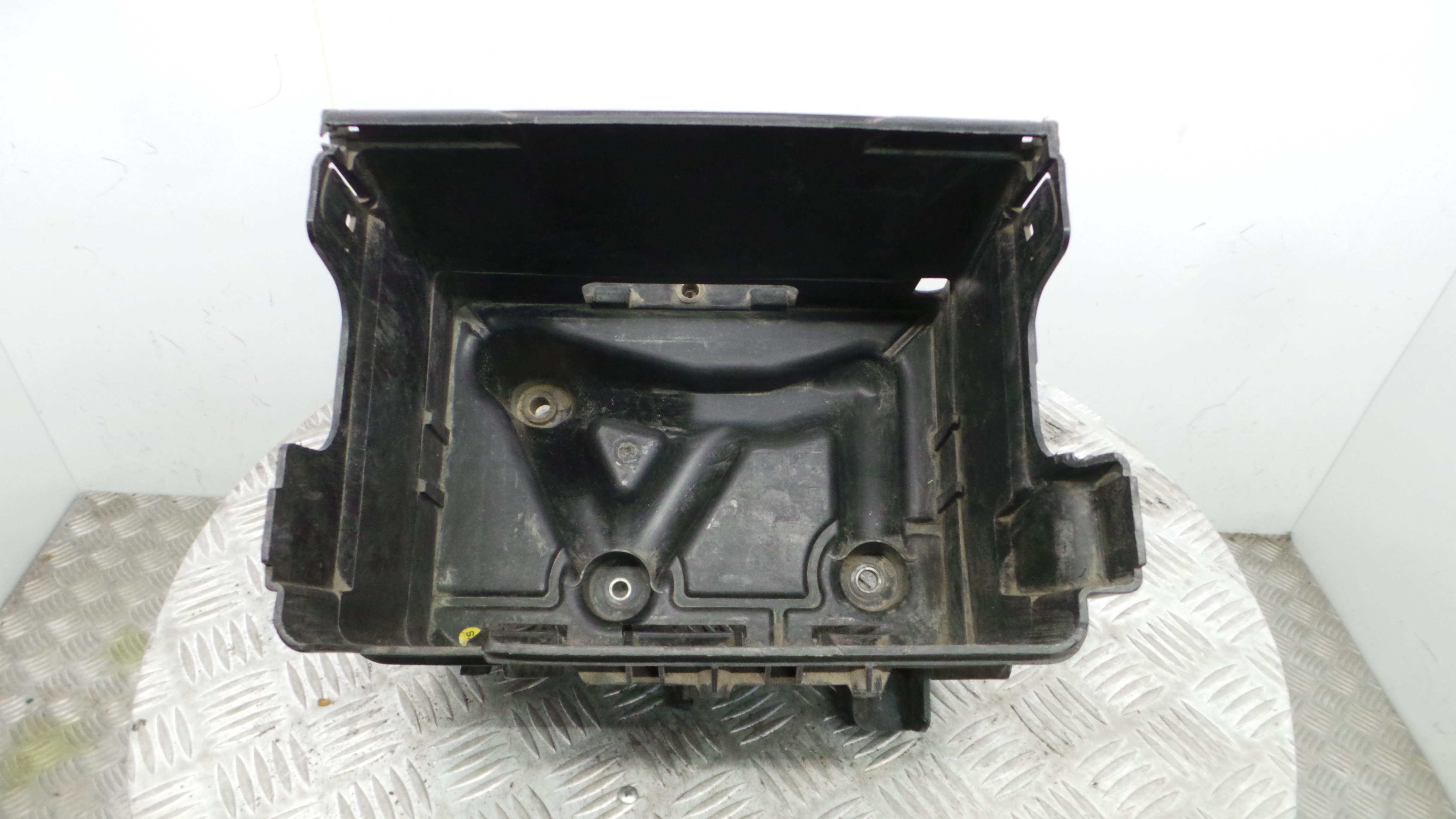 Base da Bateria 6Q0915331 - VW POLO (9N_, 9A_)-33659307