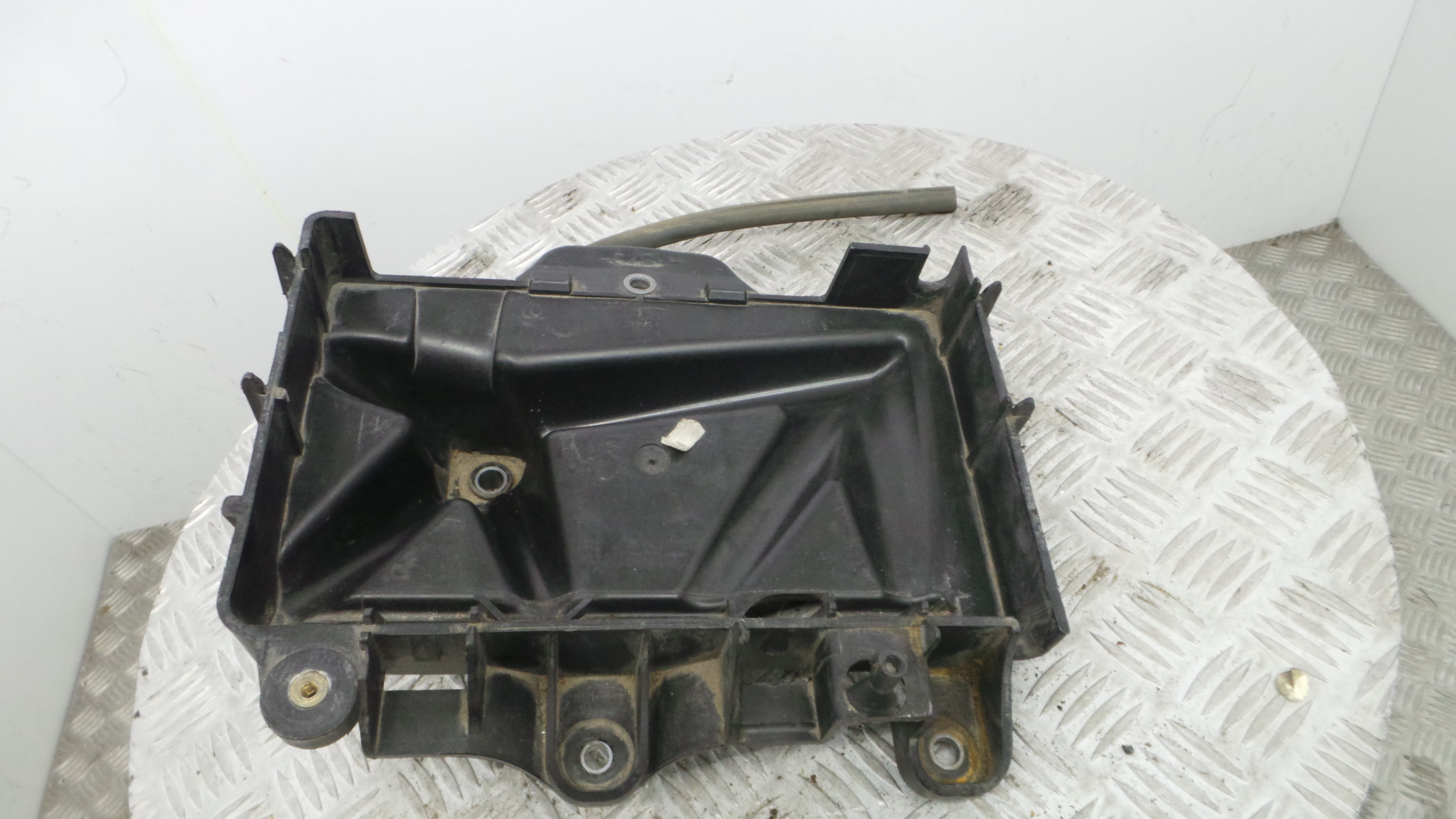 Base da Bateria 6Q0915331D - SEAT IBIZA III (6L1), IBIZA Mk III (6L1)-33659328