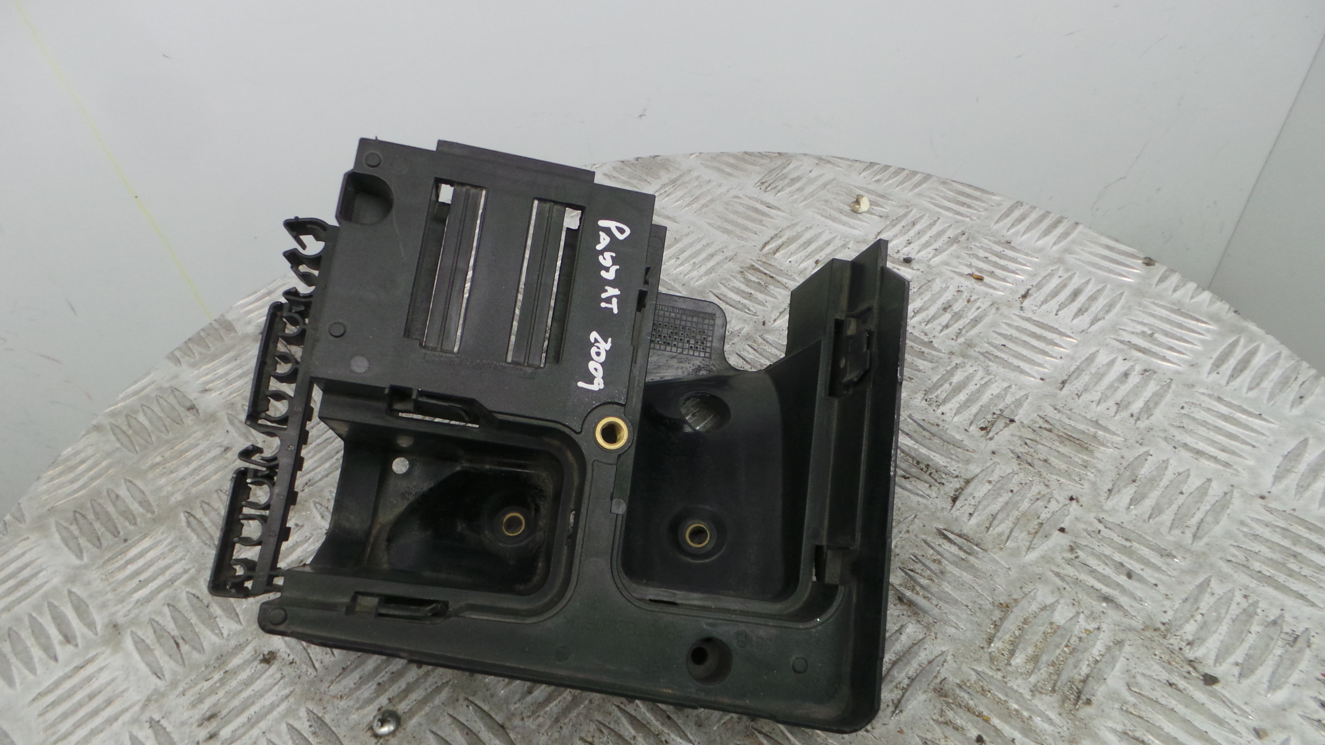 Caixa de Fusiveis 1K0907361B - VW PASSAT B6 (3C2)-33659344