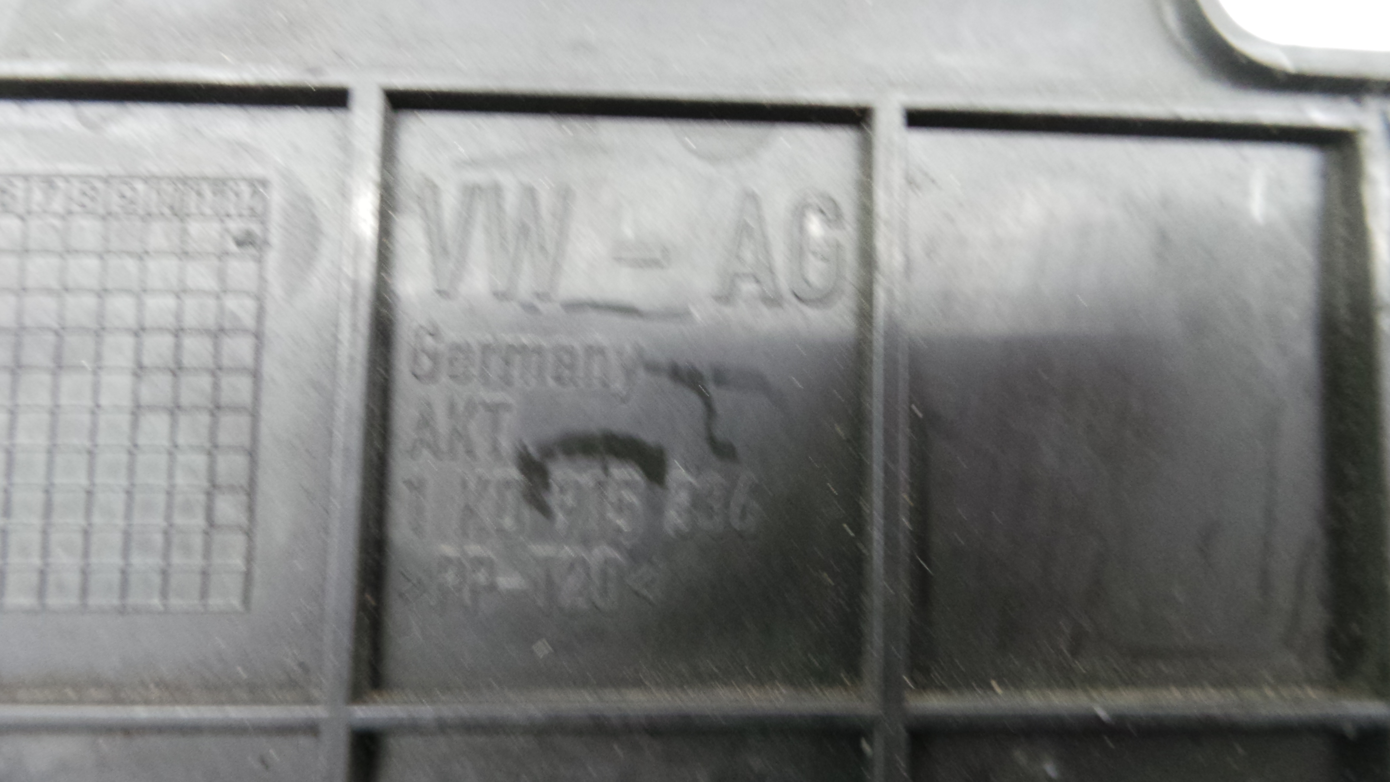 Tampa da Bateria 1K0915336 - VW TOURAN (1T1, 1T2)-33659362