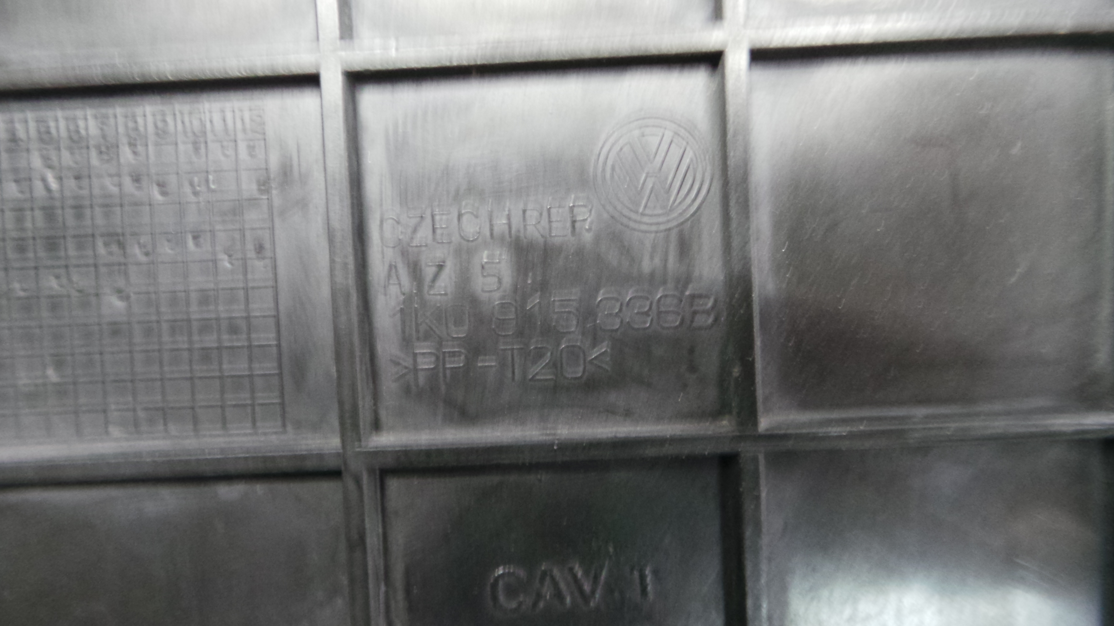 Tampa da Bateria 1K0915336B - VW GOLF V (1K1)-34031068