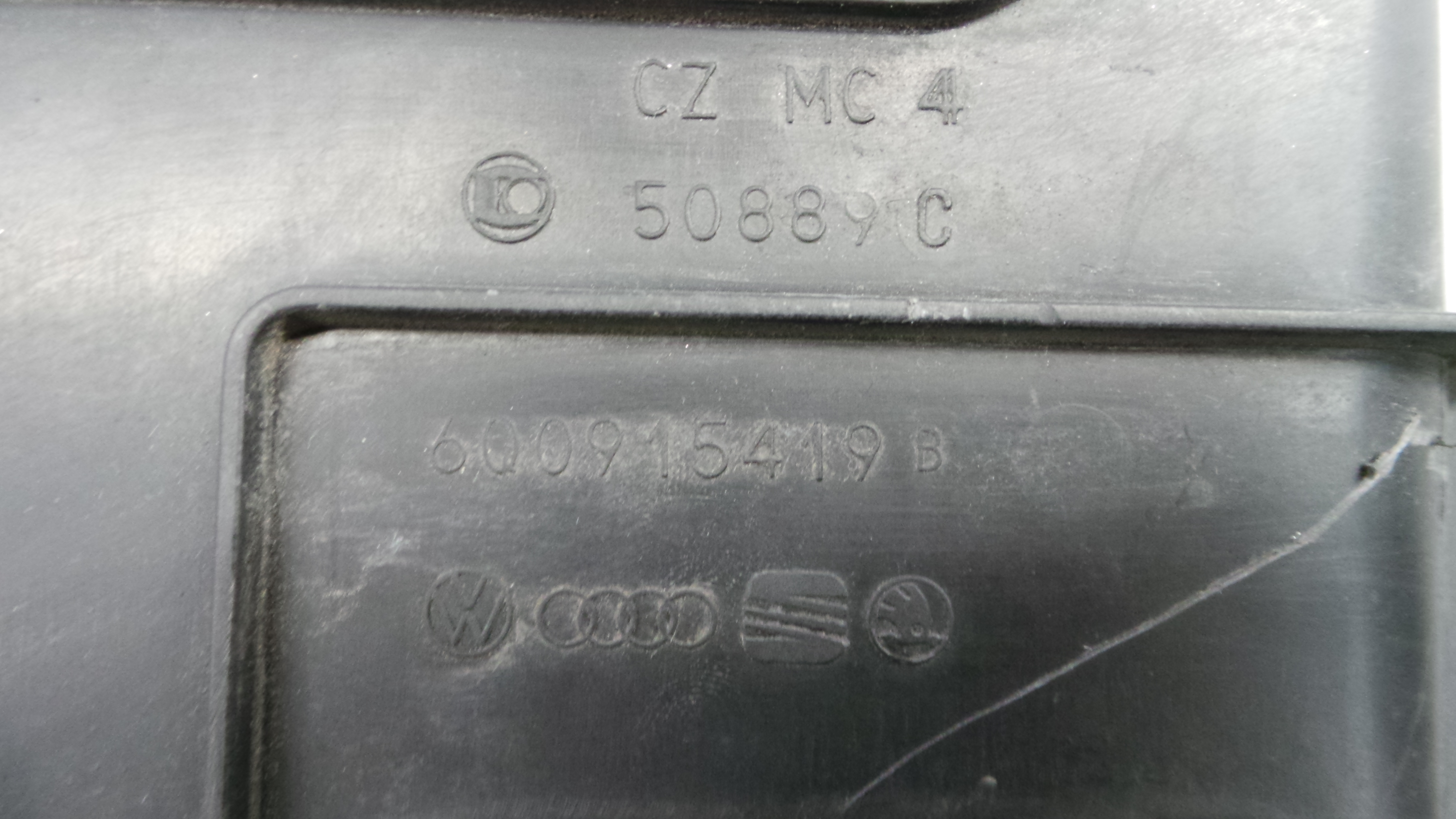 Tampa da Bateria 6Q0915419B - VW POLO (9N_, 9A_)-34032111