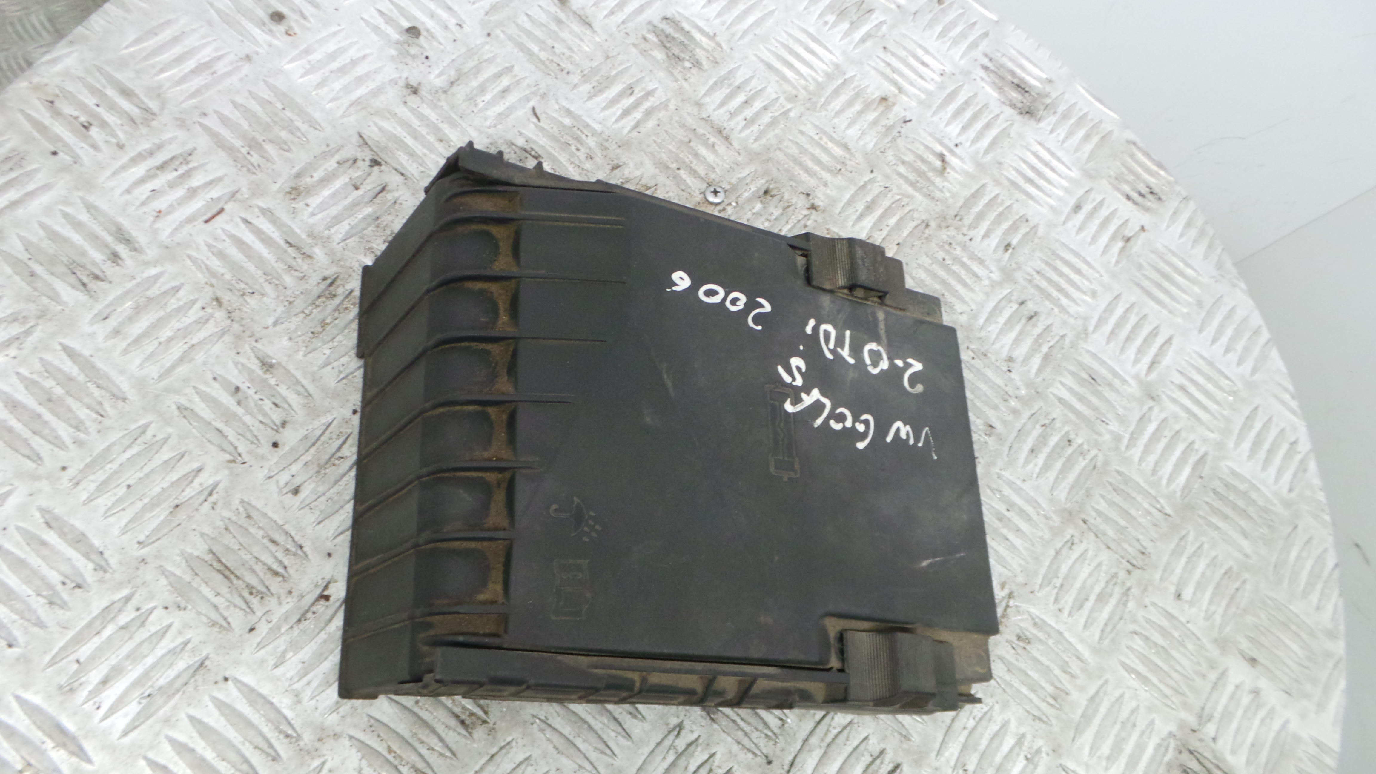 Tampa da Caixa dos Fusíveis 1K0937132F - VW GOLF V (1K1)-34033525