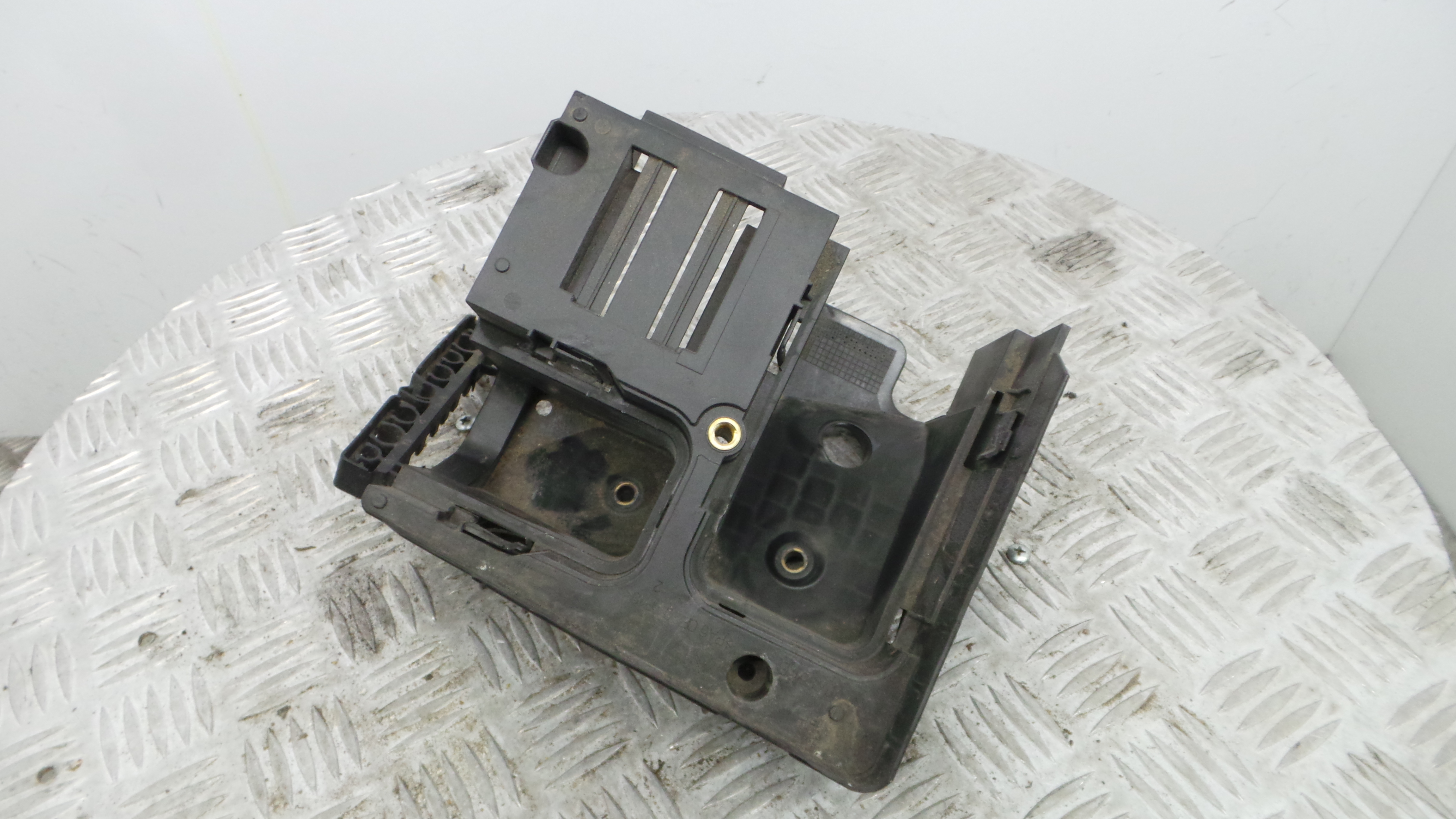 Caixa de Fusiveis 1K0907361B - VW GOLF V (1K1)-34033717 Caixa de Fusiveis 1K0907361B - VW GOLF V (1K1)-34033717