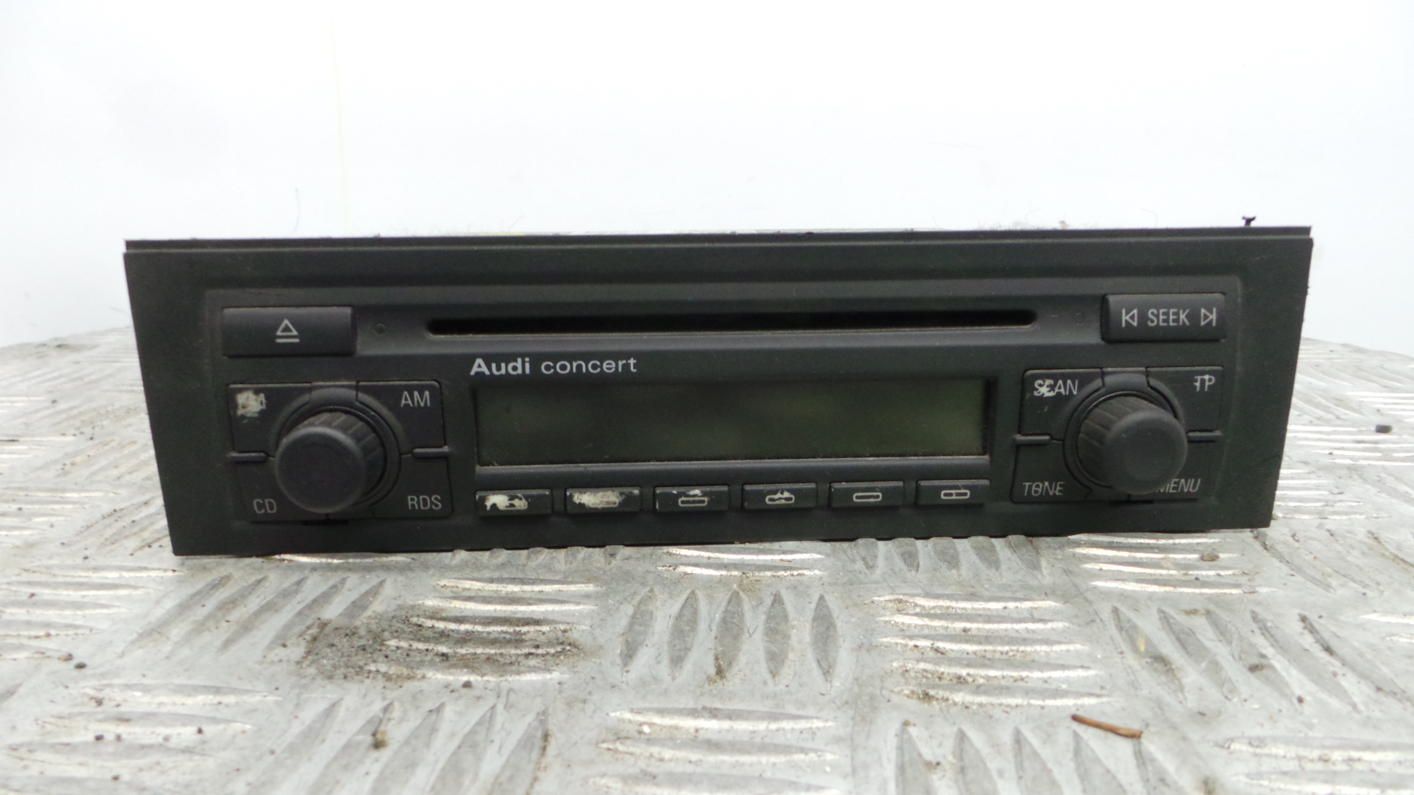 Auto-rádios 8E0035186 - AUDI A4 B6 (8E2)-34197029