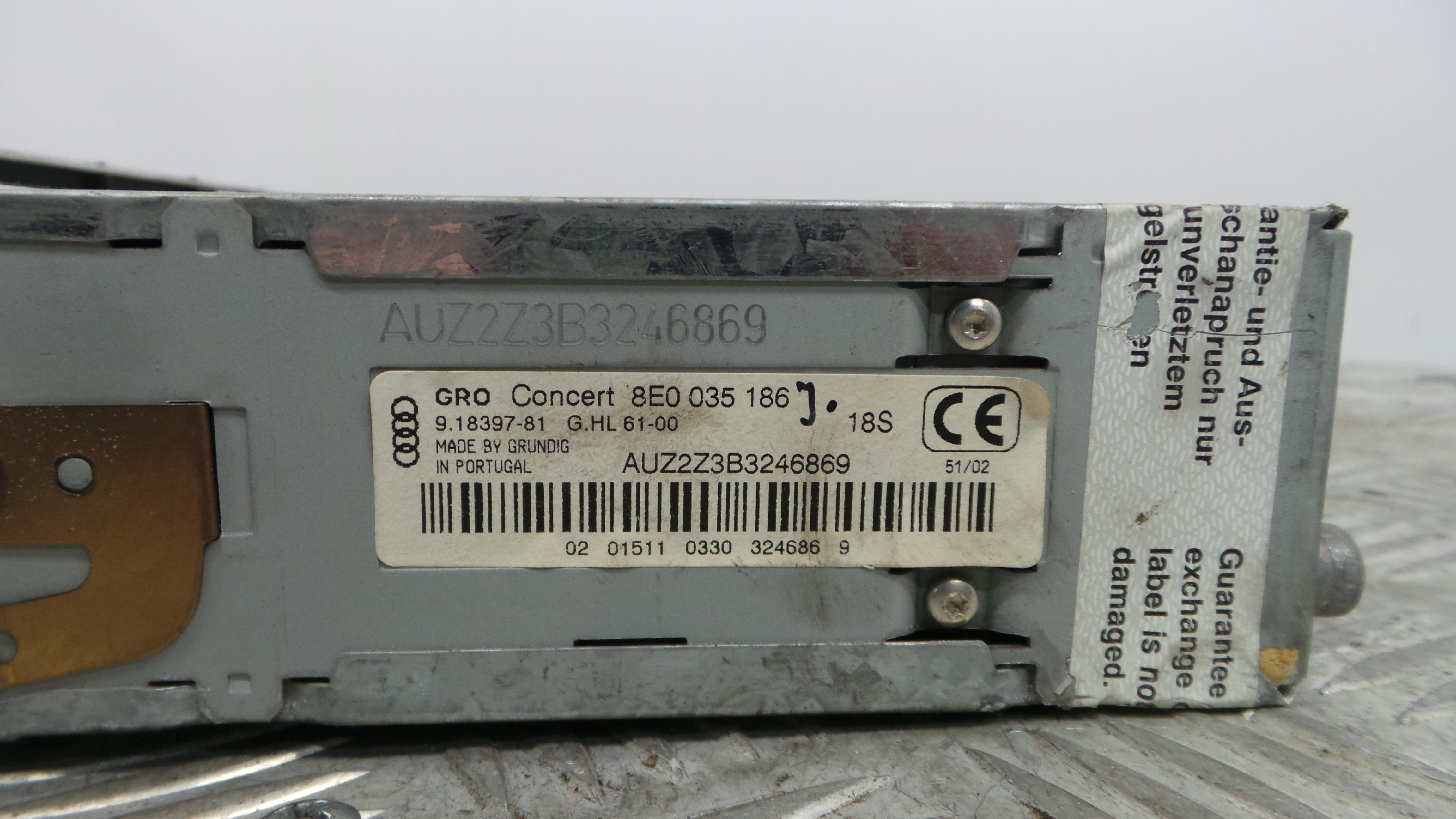 Auto-rádios 8E0035186 - AUDI A3 (8P1)-34219094