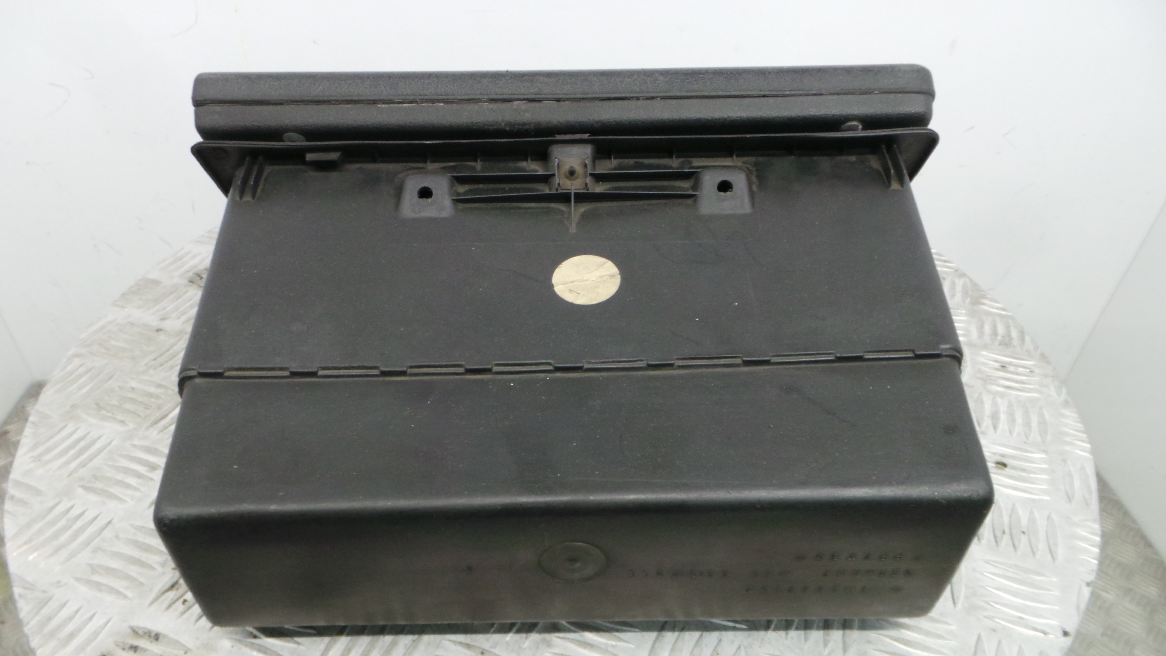 Porta Luvas 1H1857103 - VW GOLF III (1H1), GOLF Mk III (1H1)-34919411