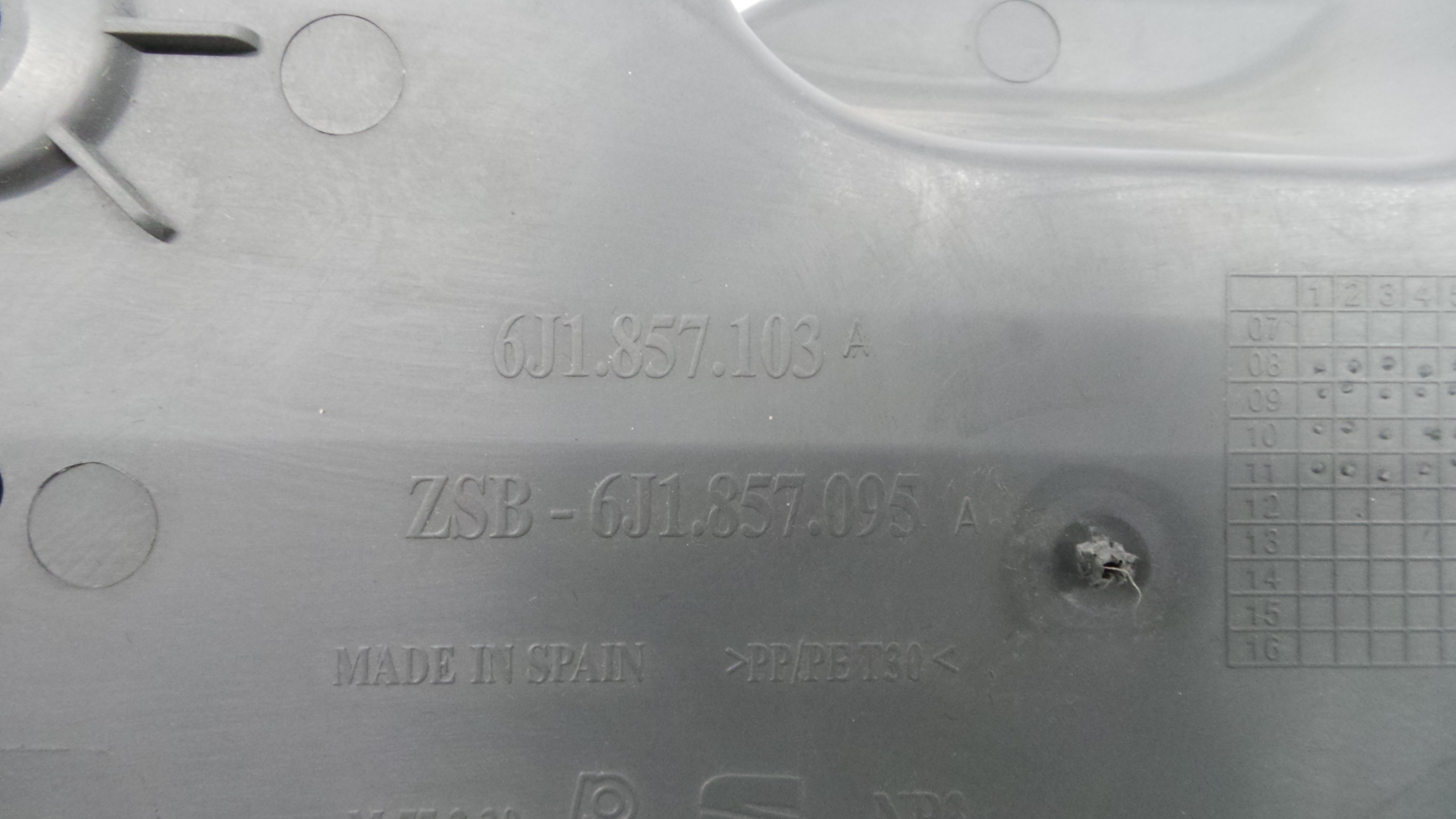 Porta Luvas 6J1857103A - SEAT IBIZA IV (6J5, 6P1), IBIZA Mk IV (6J5, 6P1)-34919546