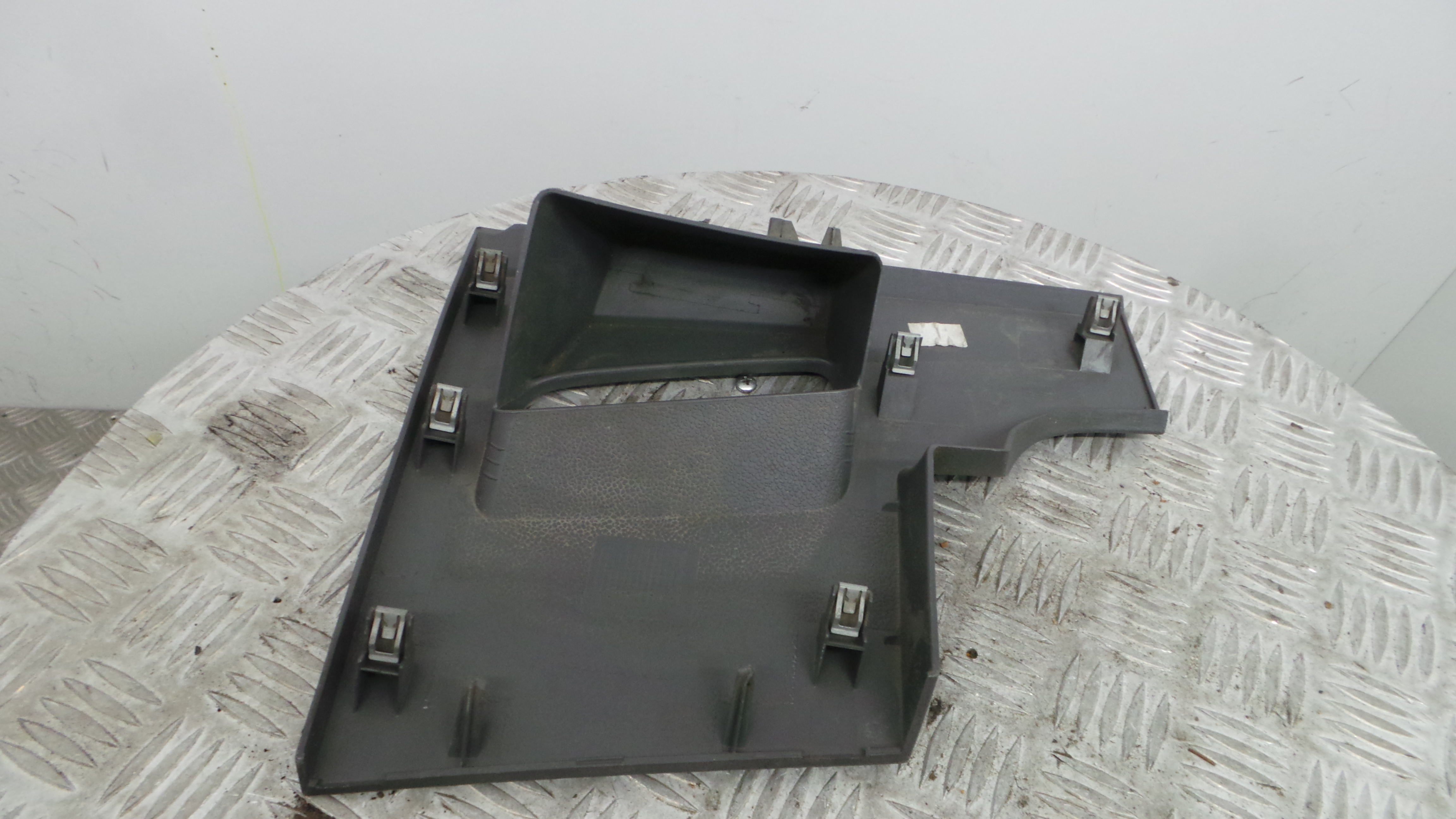 Aro Consola Central 6J1857506 - SEAT IBIZA IV (6J5, 6P1), IBIZA Mk IV (6J5, 6P1)-34919821