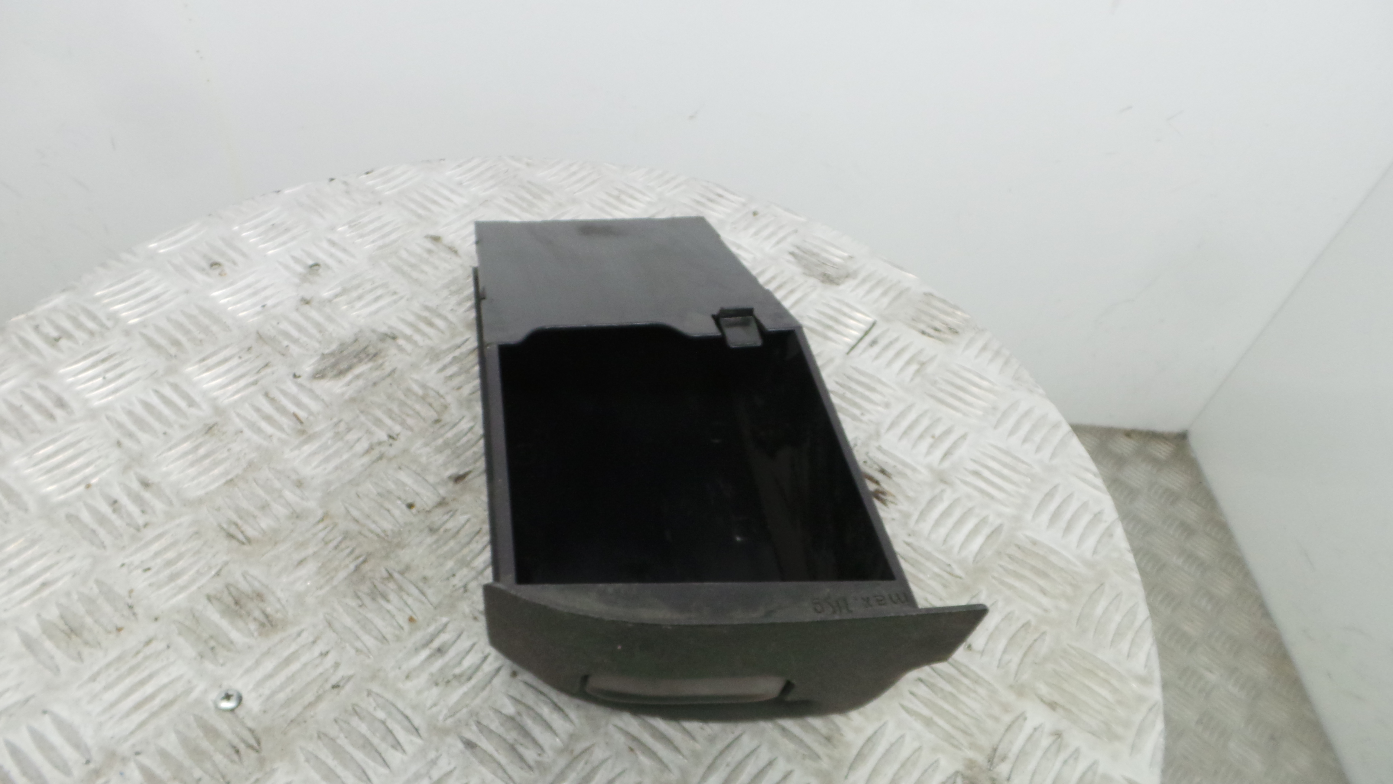 Gaveta Banco 70667R - AUDI A3 (8L1)-34919832