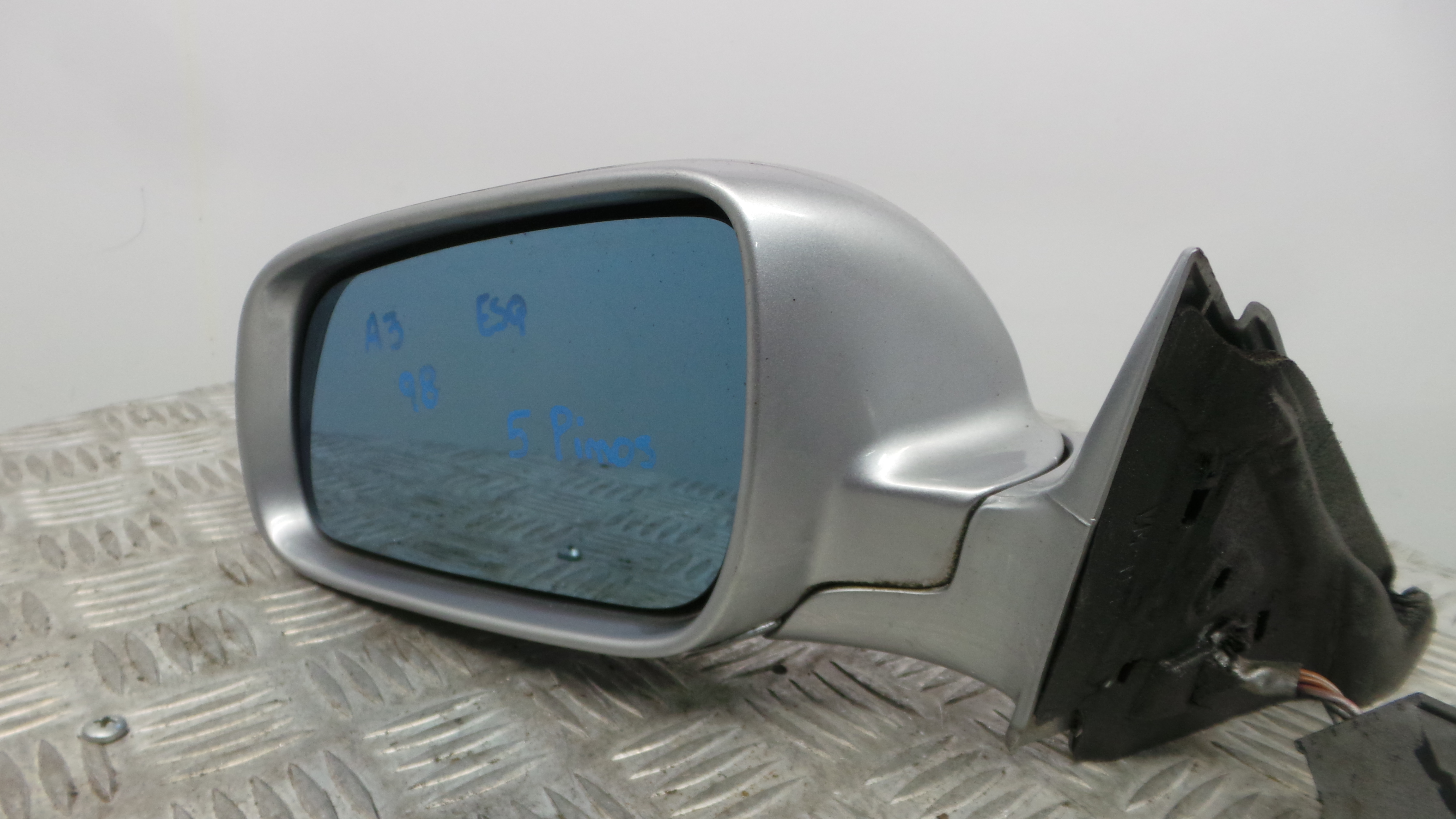 Espelho Retrovisor Esq 8L1858531 - AUDI A3 (8L1)-34922596 Espelho Retrovisor Esq 8L1858531 - AUDI A3 (8L1)-34922596