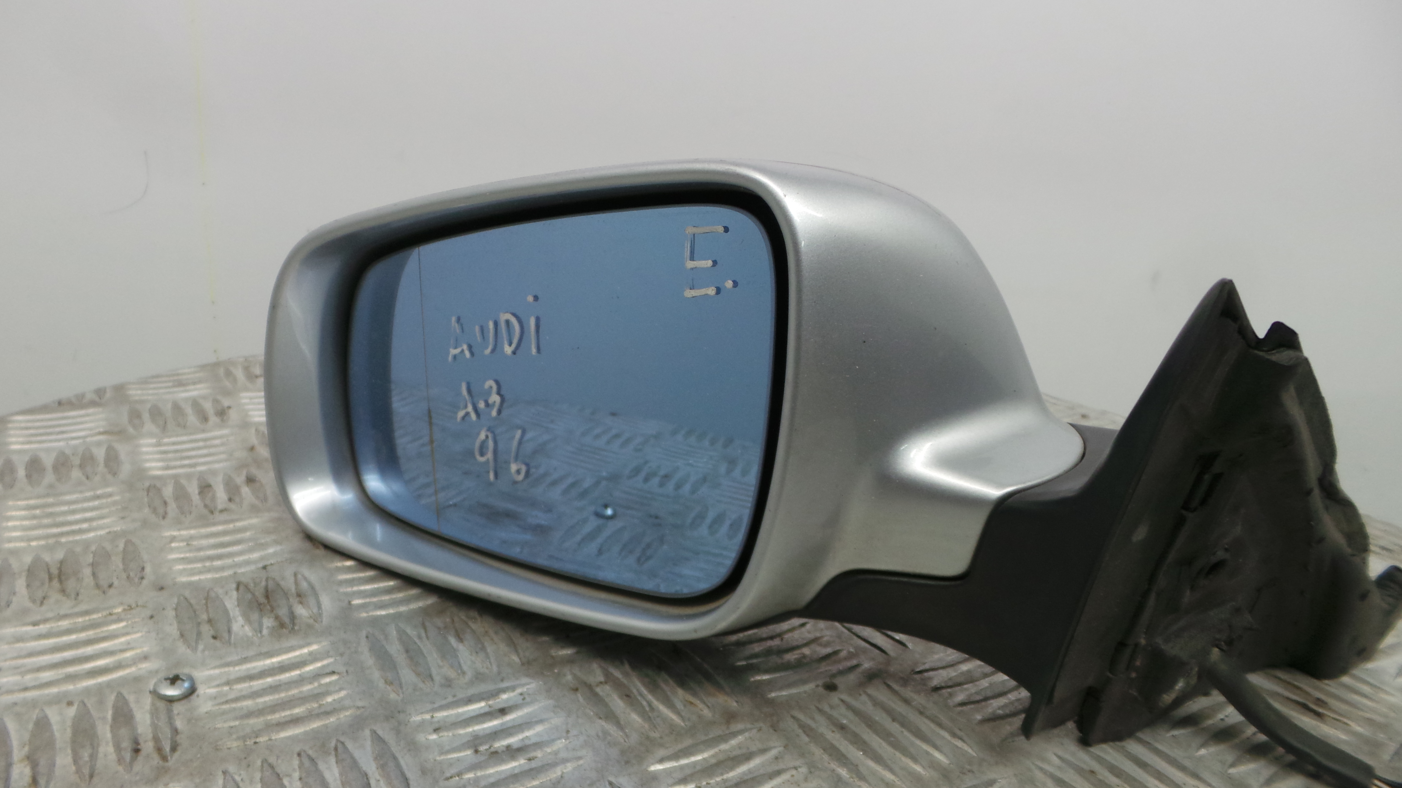 Espelho Retrovisor Esq 8L1858531 - AUDI A3 (8L1)-34922599 Espelho Retrovisor Esq 8L1858531 - AUDI A3 (8L1)-34922599