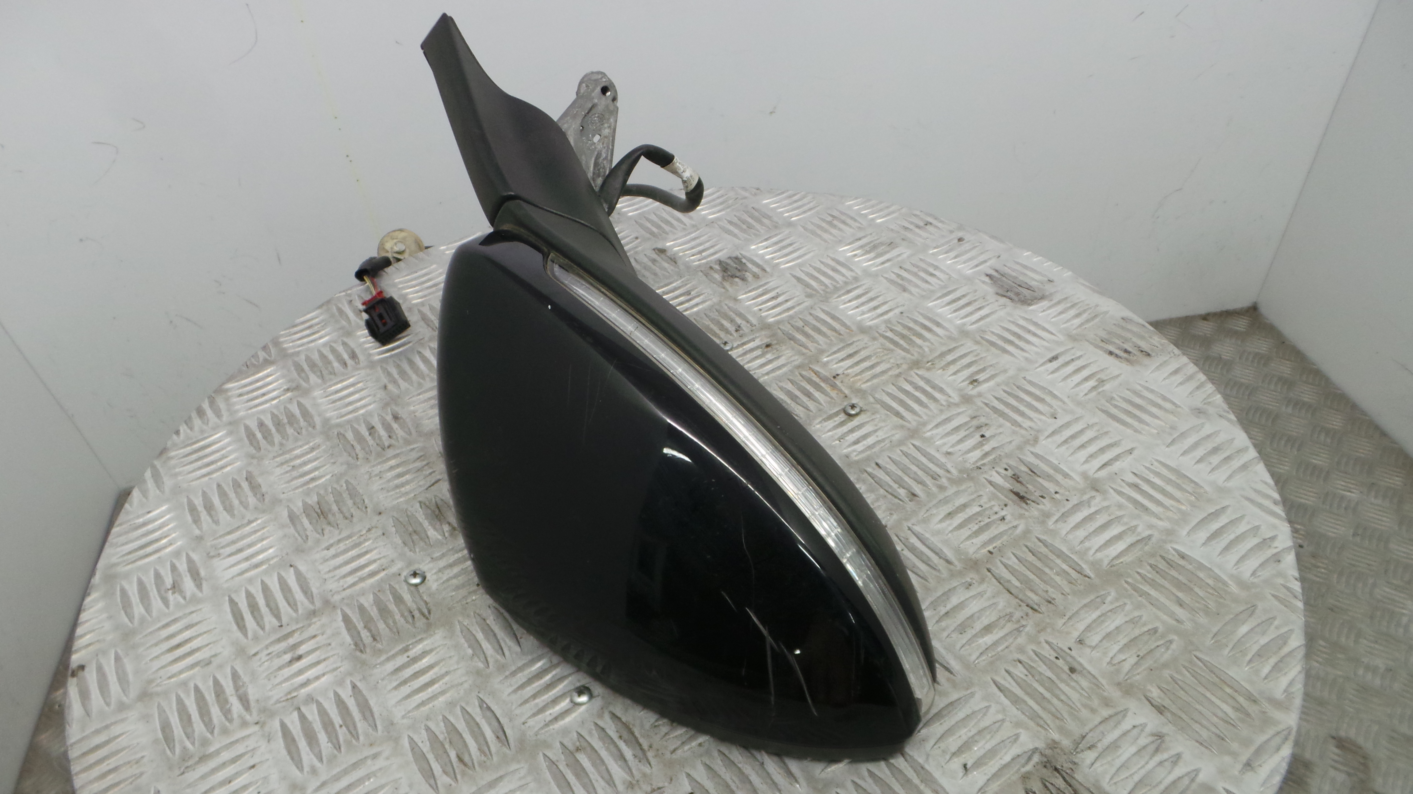 Espelho Retrovisor Dto 5G1857508F - VW GOLF VII (5G1, BQ1, BE1, BE2)-34946357