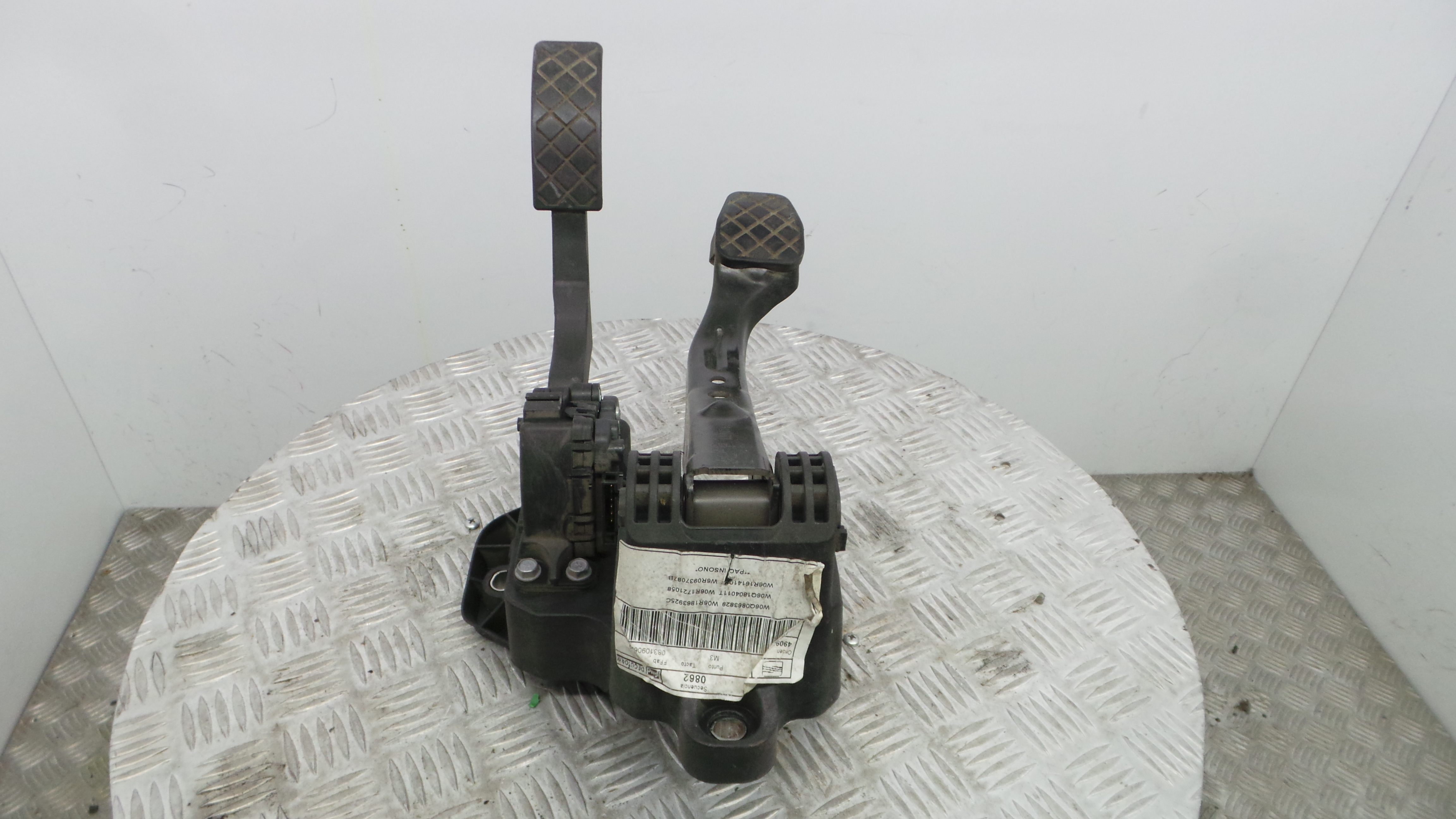 Pedal do Travão 6R1721058 - SEAT IBIZA IV (6J5, 6P1), IBIZA Mk IV (6J5, 6P1)-35052291