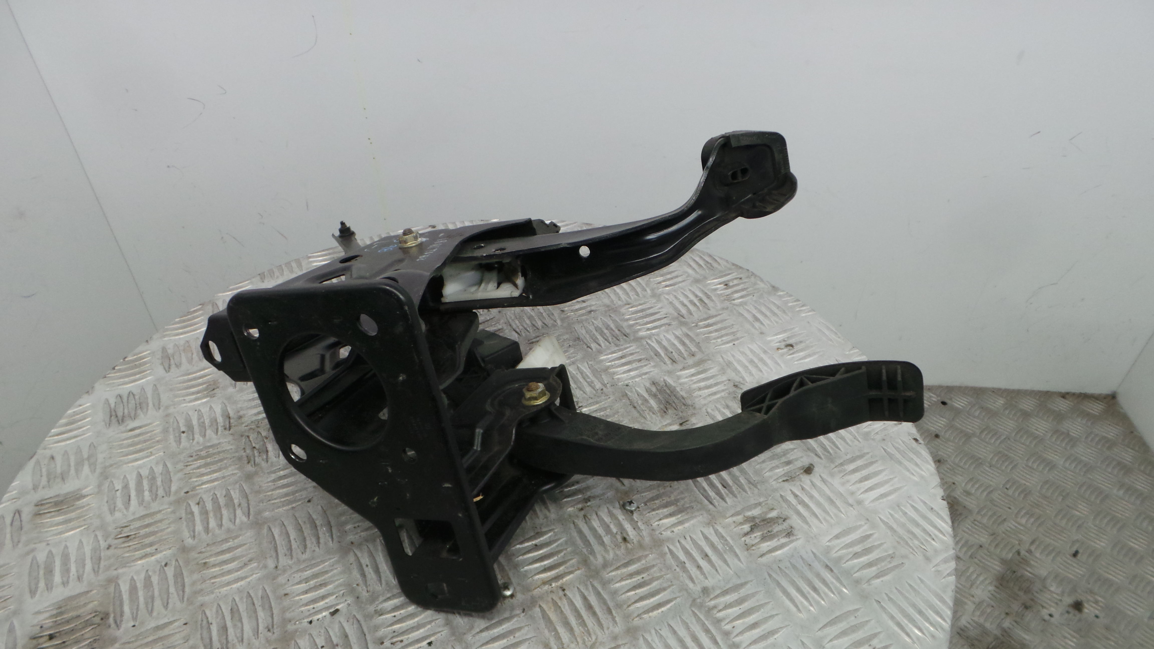 Pedal do Travão 1J1721130B - AUDI A3 (8L1)-35054111