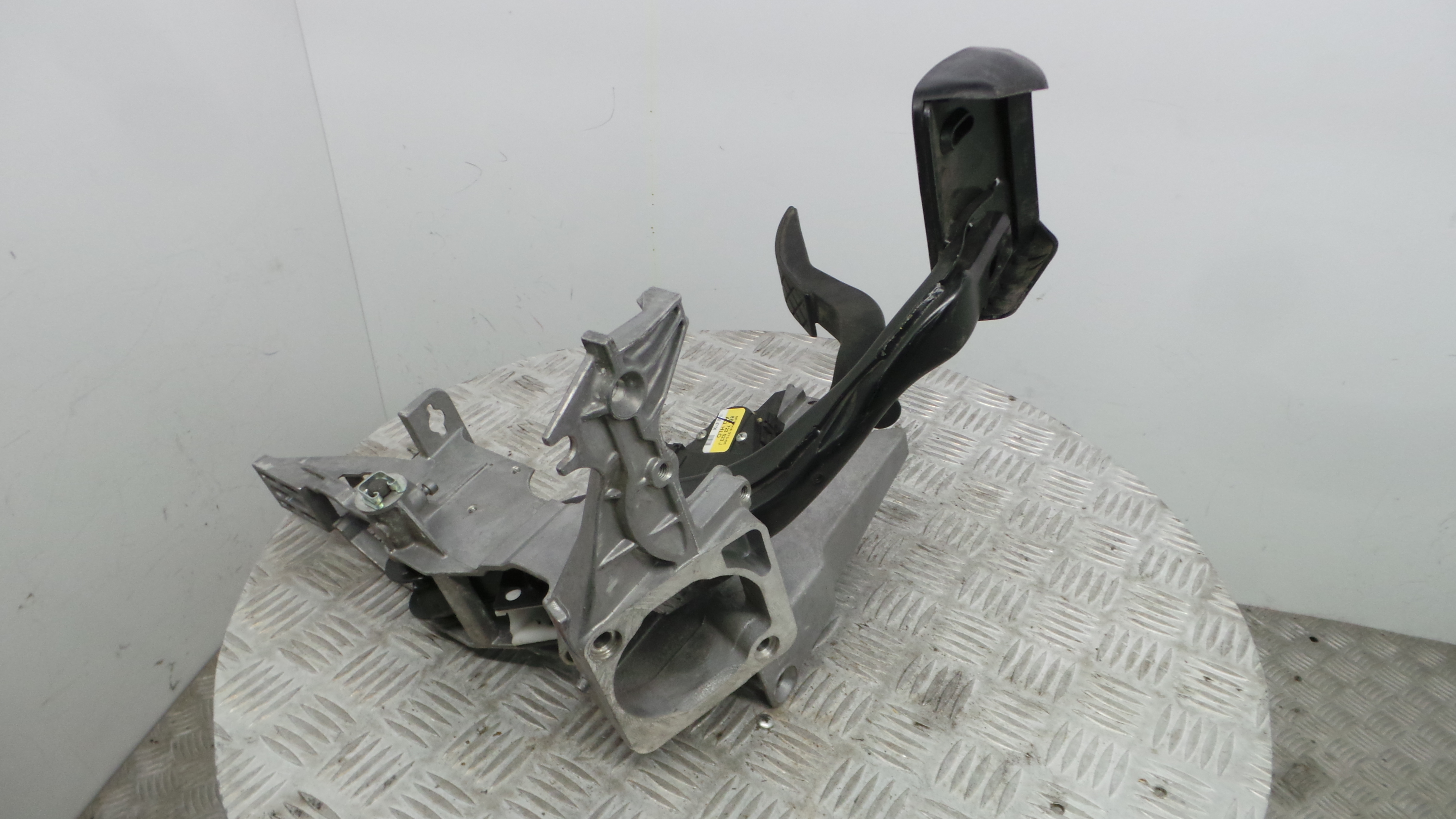 Pedal do Travão 8E172117D - AUDI A4 B7 (8EC)-35054522