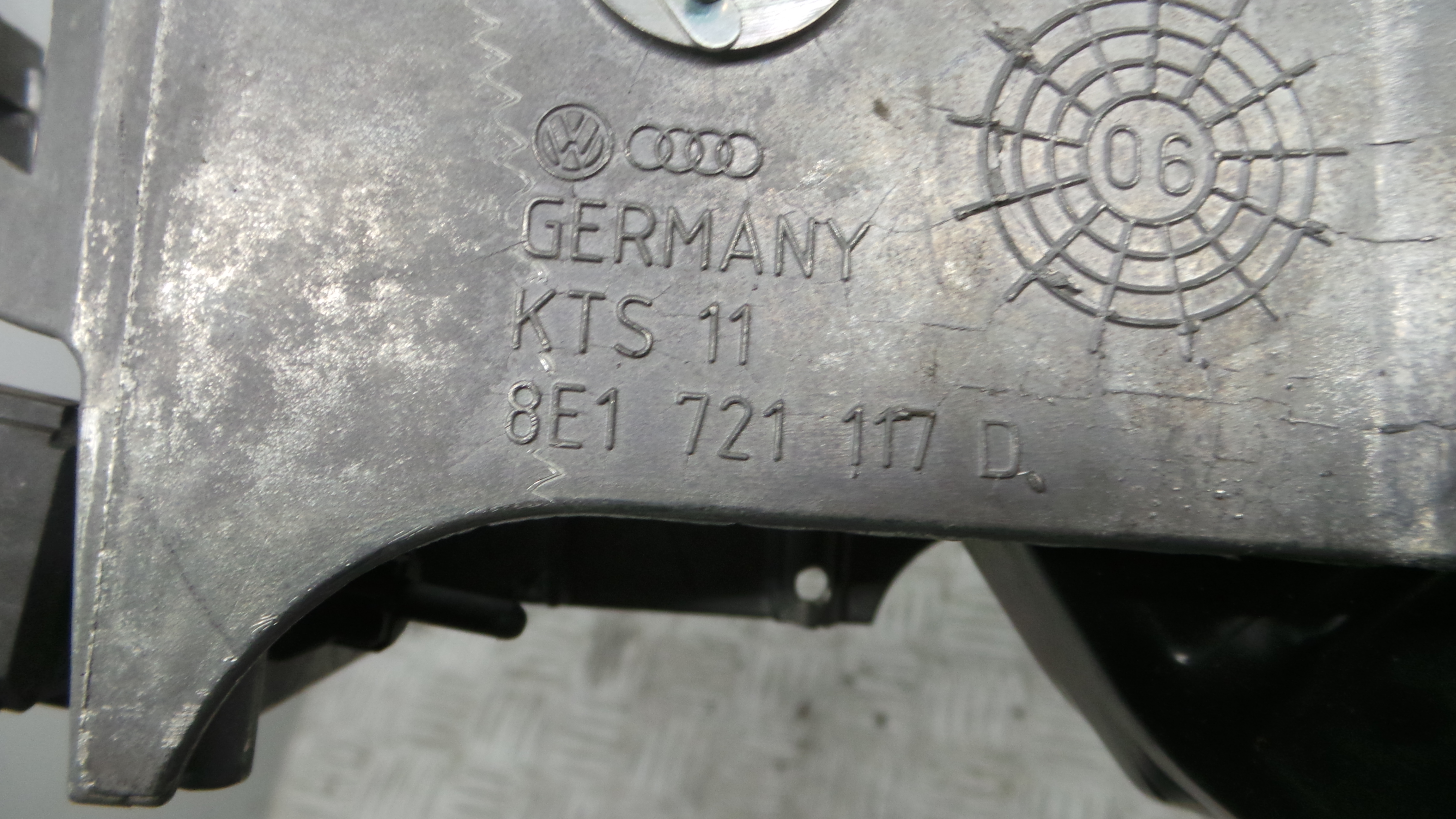 Pedal do Travão 8E172117D - AUDI A4 B7 (8EC)-35054522