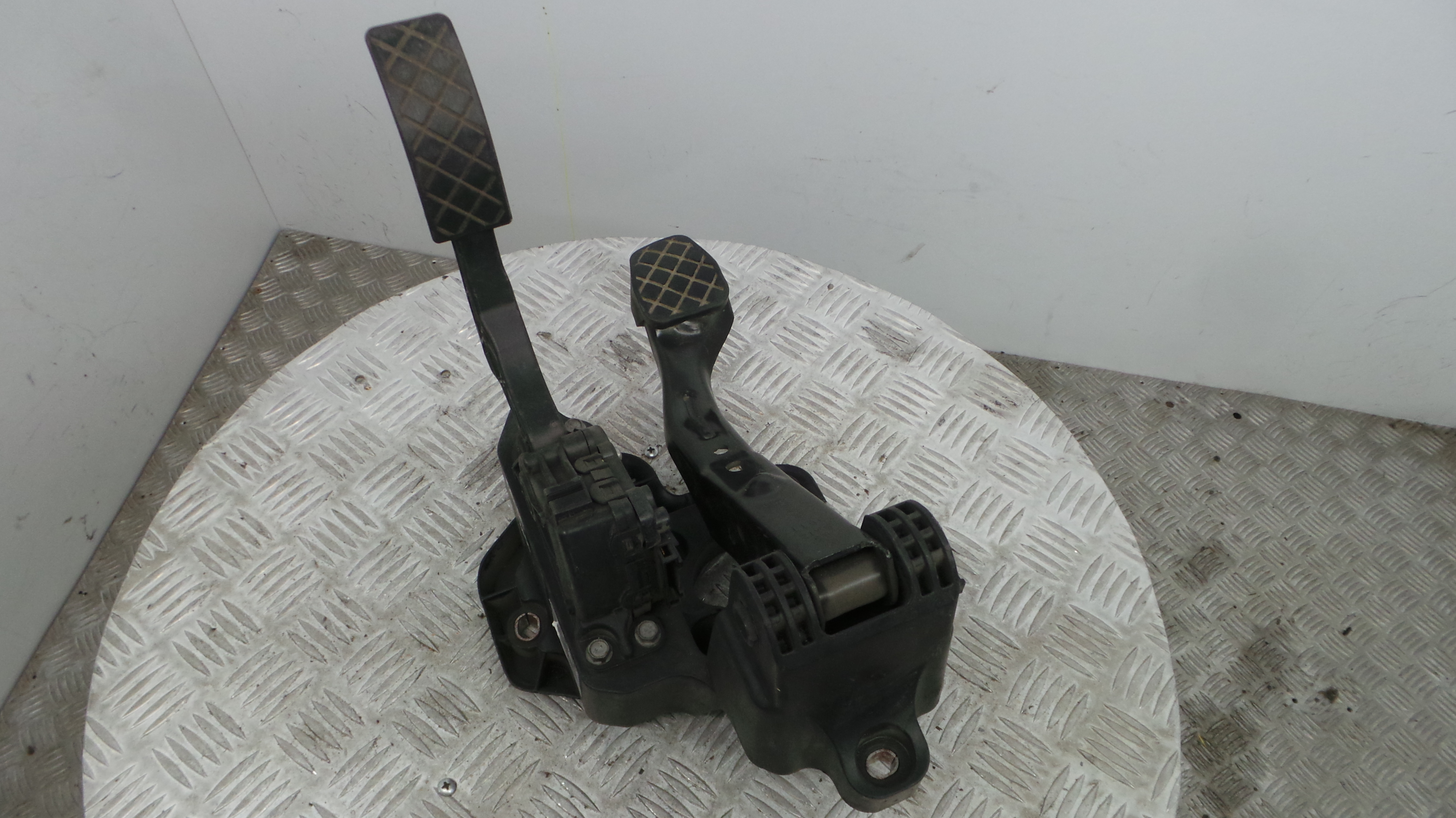 Pedal do Travão 6R1721058 - SEAT IBIZA IV (6J5, 6P1), IBIZA Mk IV (6J5, 6P1)-35055438