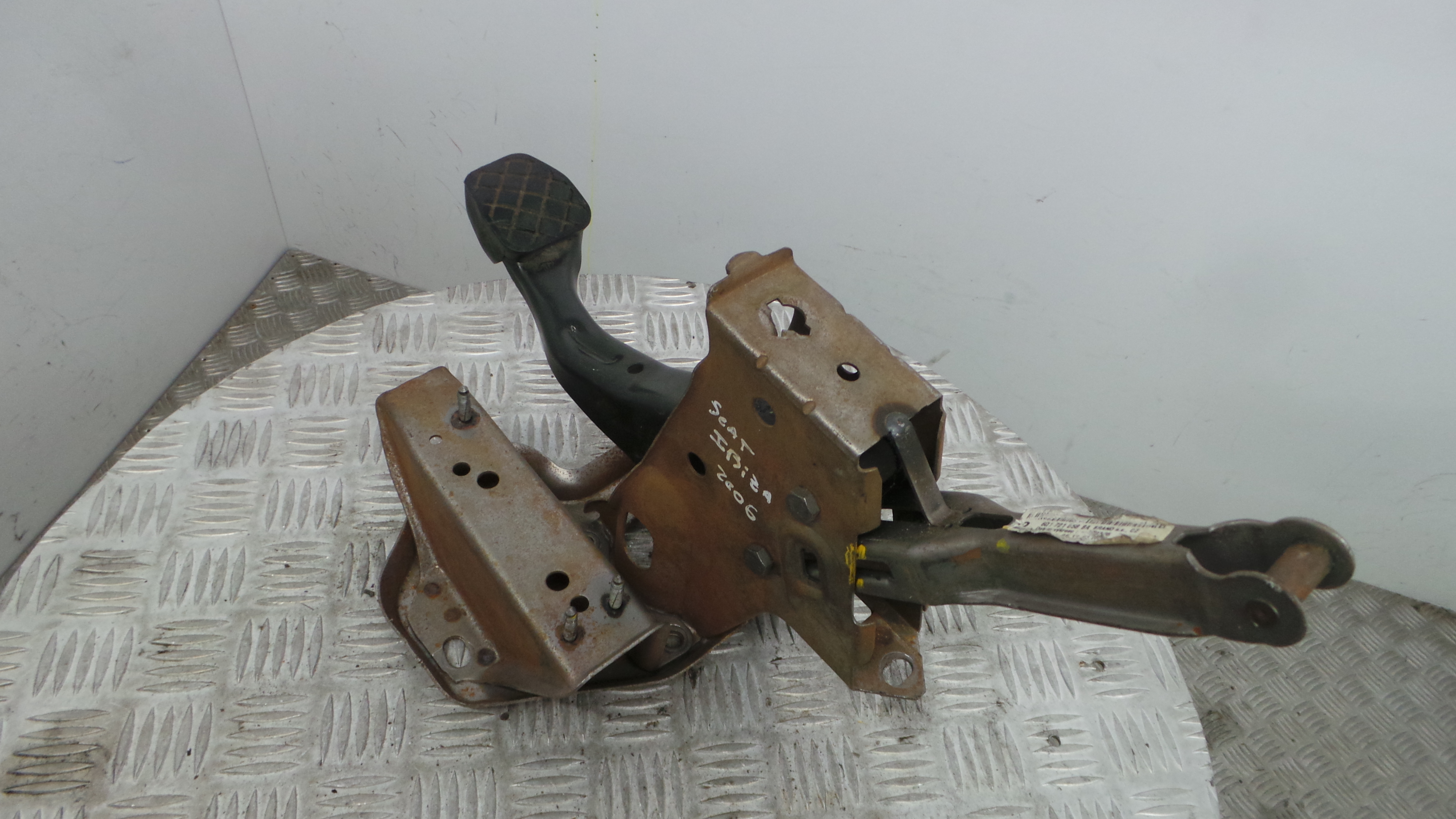 Pedal do Travão 6Q1721058BA - SEAT IBIZA III (6L1), IBIZA Mk III (6L1)-35056459